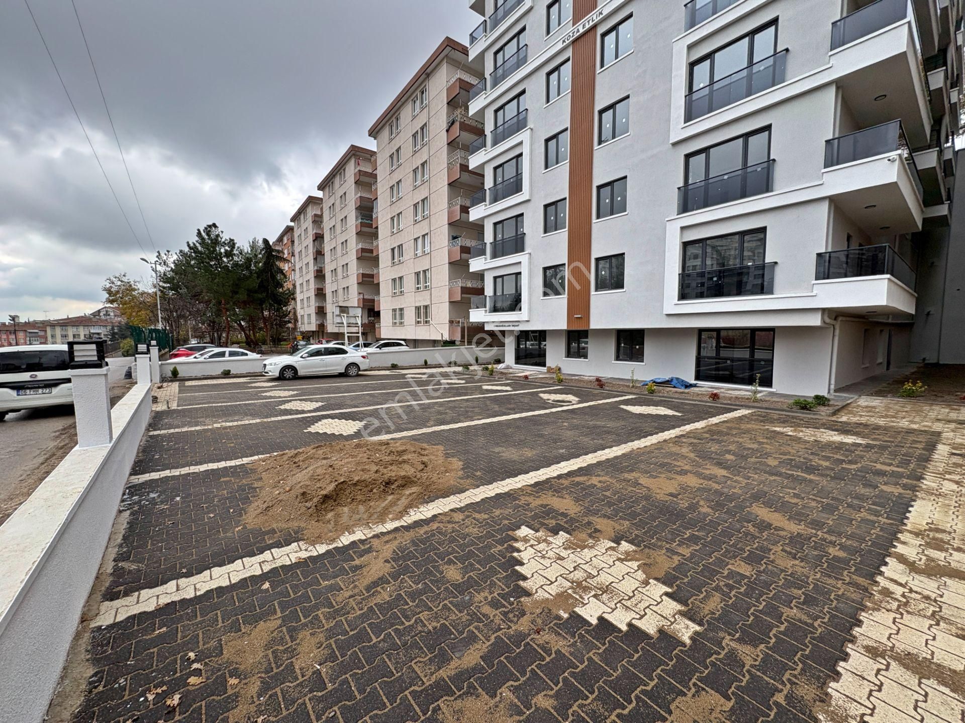 2+1 Sıfır Oturuma Hazır Etlik Merkezde Asansörlü Fırsat - Görsel 33