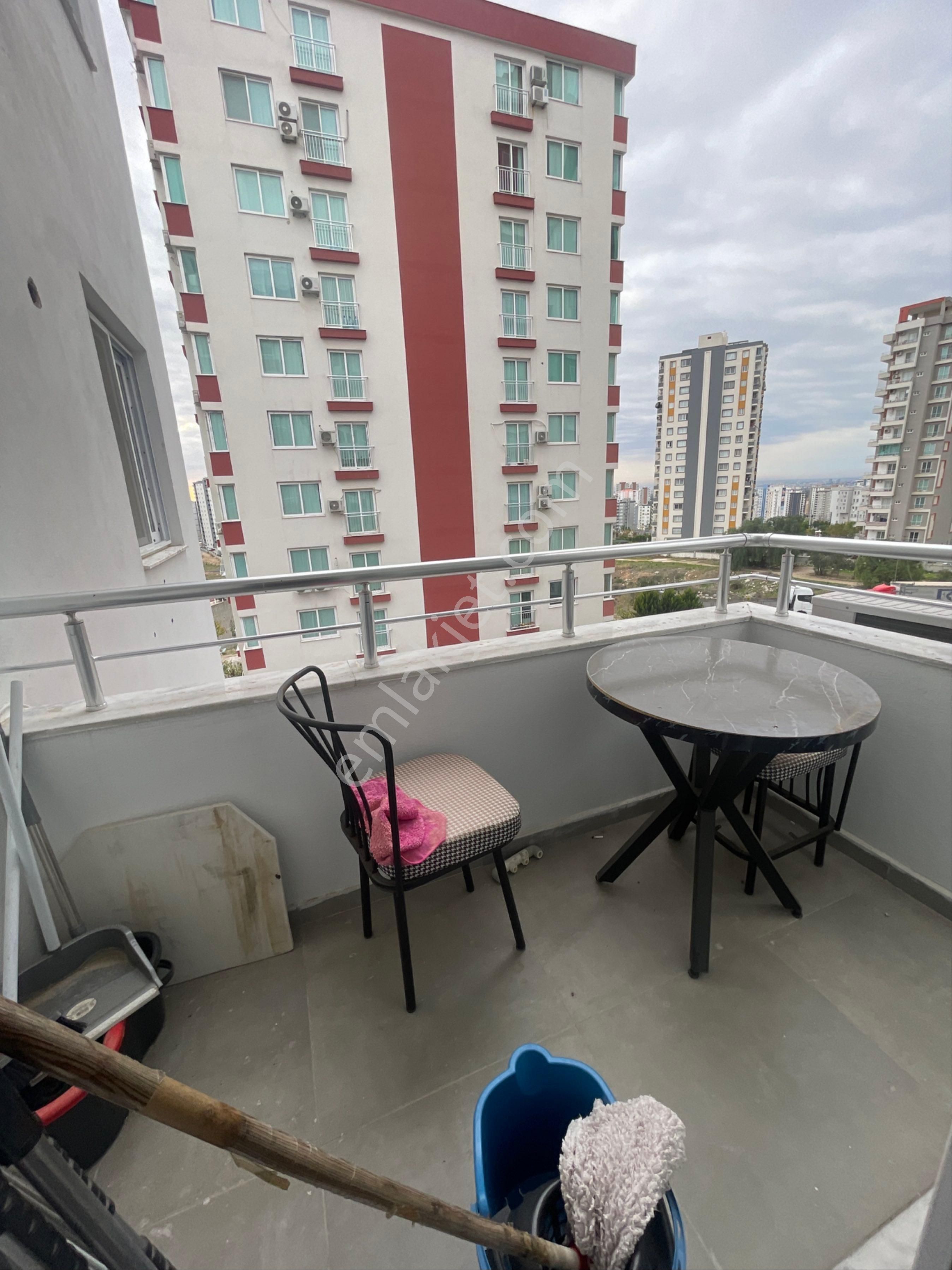 Carkıpare'de Azkatlı Hasarsız Iskanlı Eksıksız Lux Garantılı Esyalı 1+1 - Görsel 18