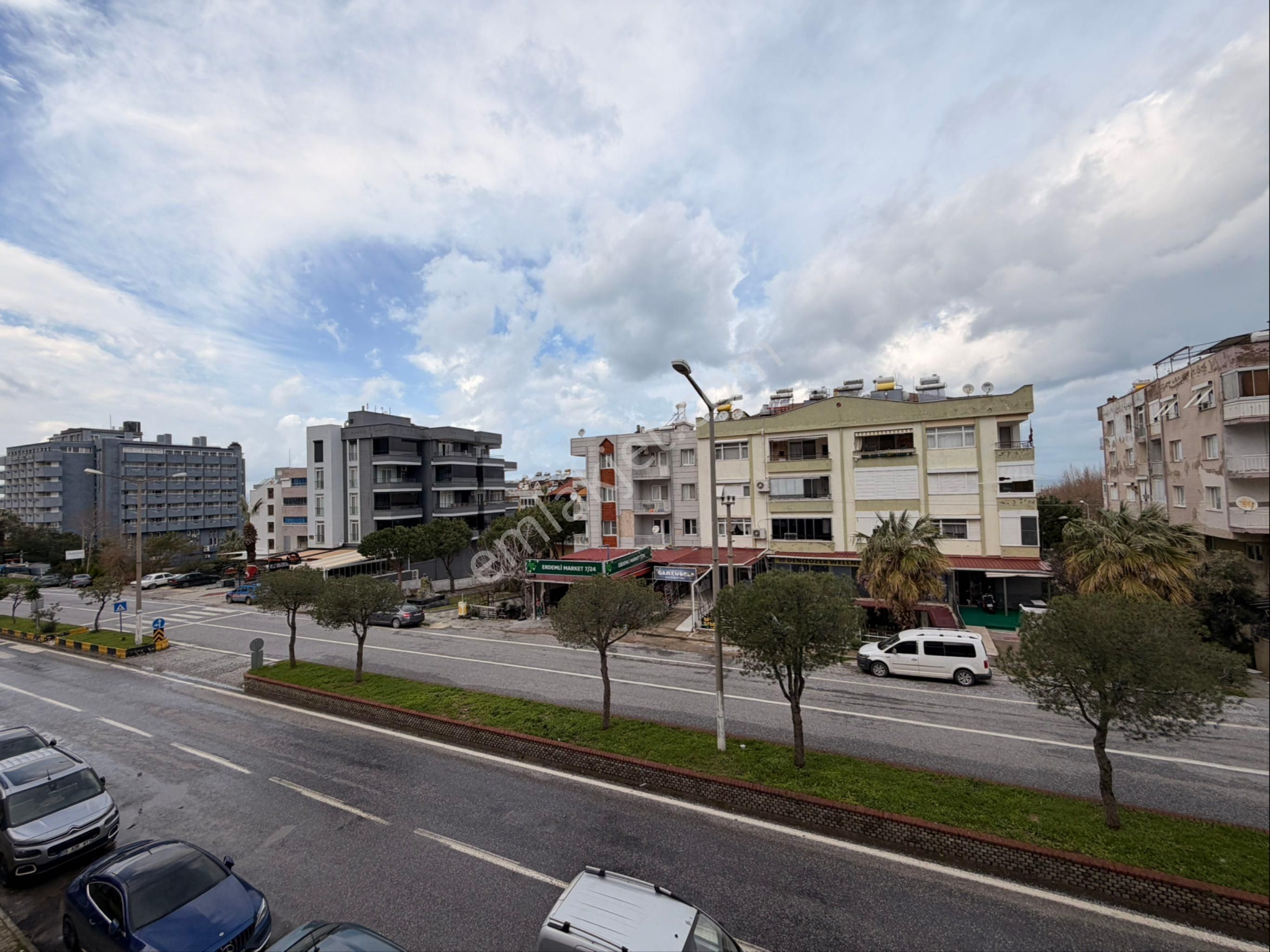 Kuşadası Güzelçamlı’da Denize 400m Ayrı Mutfak Satılık 2+1 Daire - Görsel 14