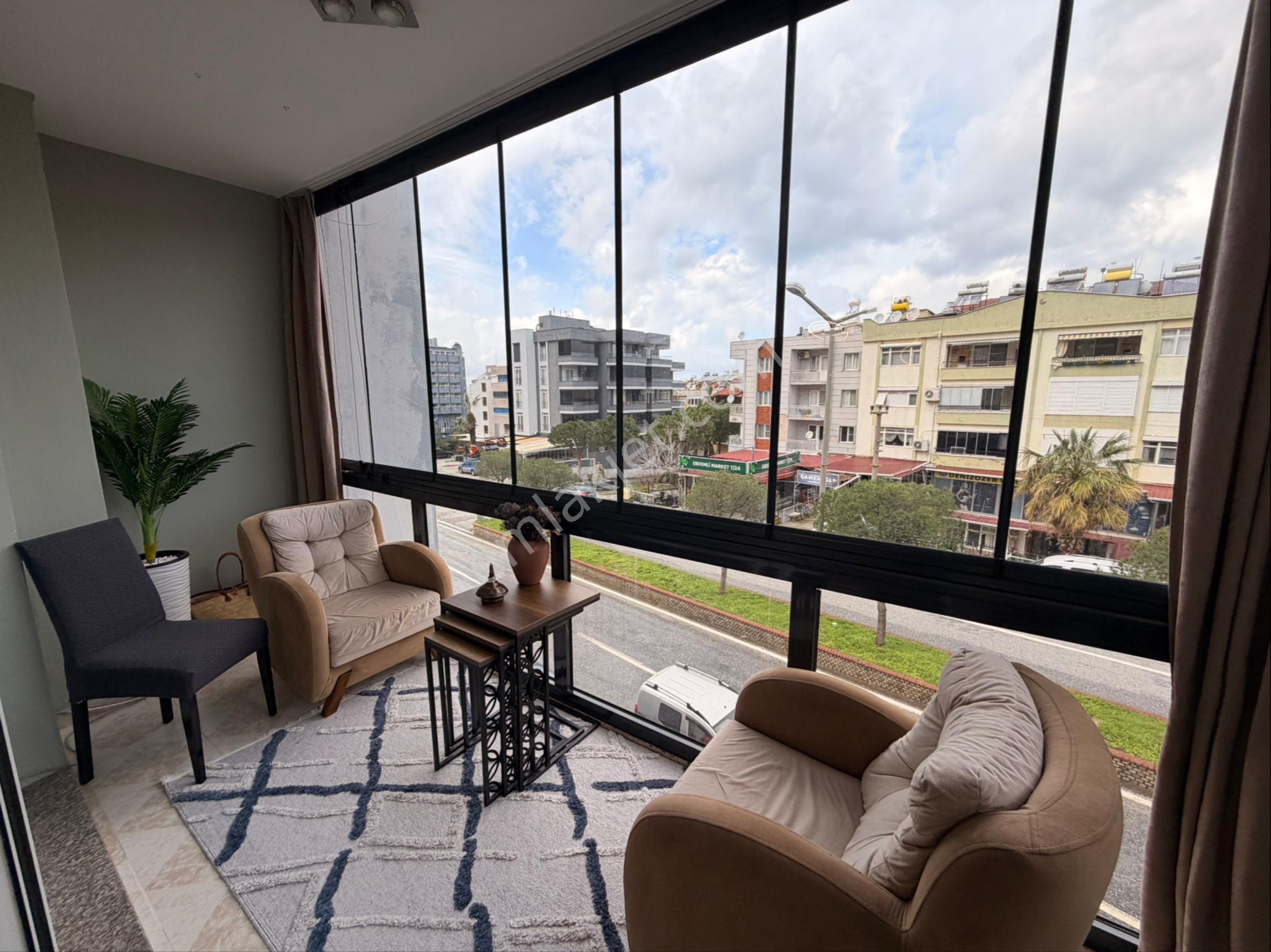 Kuşadası Güzelçamlı’da Denize 400m Ayrı Mutfak Satılık 2+1 Daire - Görsel 6