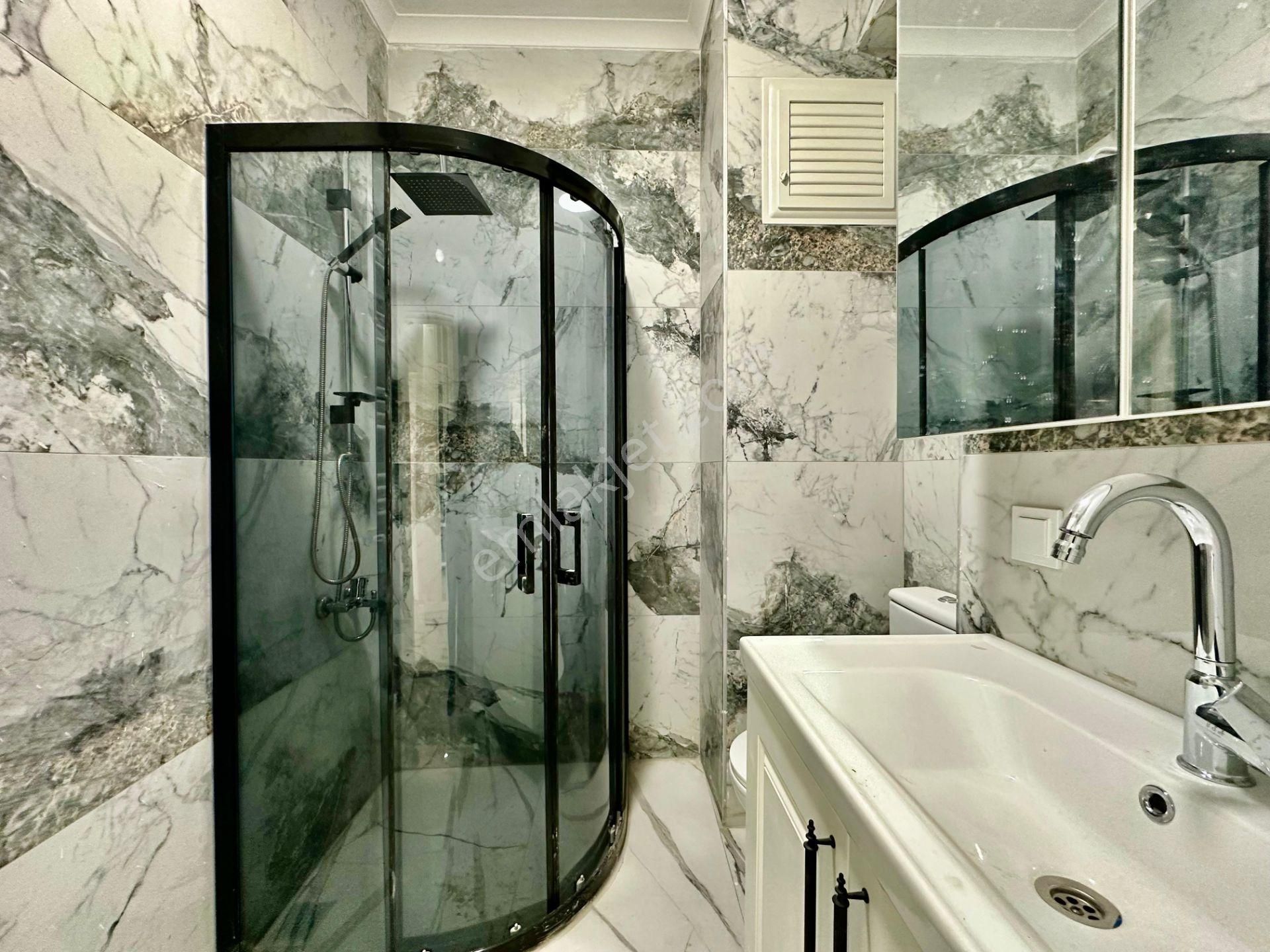 ꧁yetkili Ay Emlaktan꧂akçay'da Ebeveyn Banyolu Şık Tasarımlı Çift Asansörlü Satılık 2+1 Lüks Daire - Görsel 35