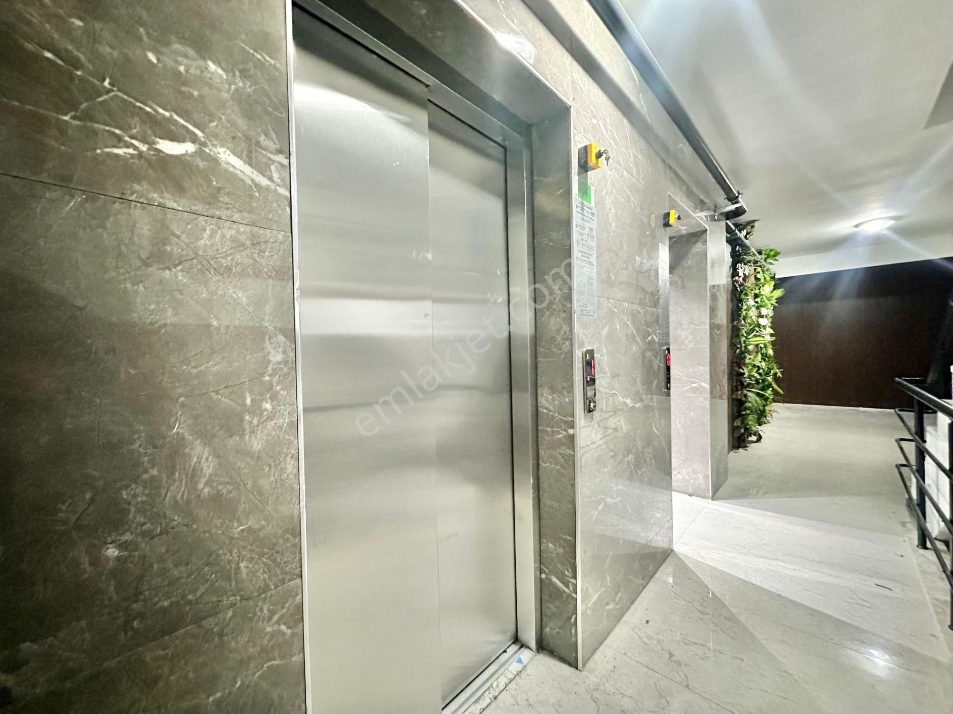 ꧁yetkili Ay Emlaktan꧂akçay'da Ebeveyn Banyolu Şık Tasarımlı Çift Asansörlü Satılık 2+1 Lüks Daire - Görsel 29