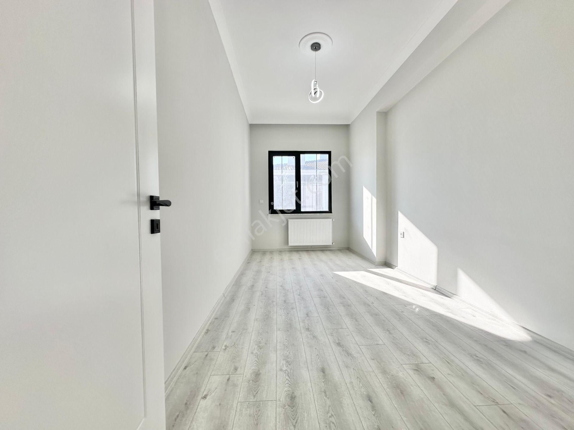 ꧁yetkili Ay Emlaktan꧂akçay'da Ebeveyn Banyolu Şık Tasarımlı Çift Asansörlü Satılık 2+1 Lüks Daire - Görsel 20