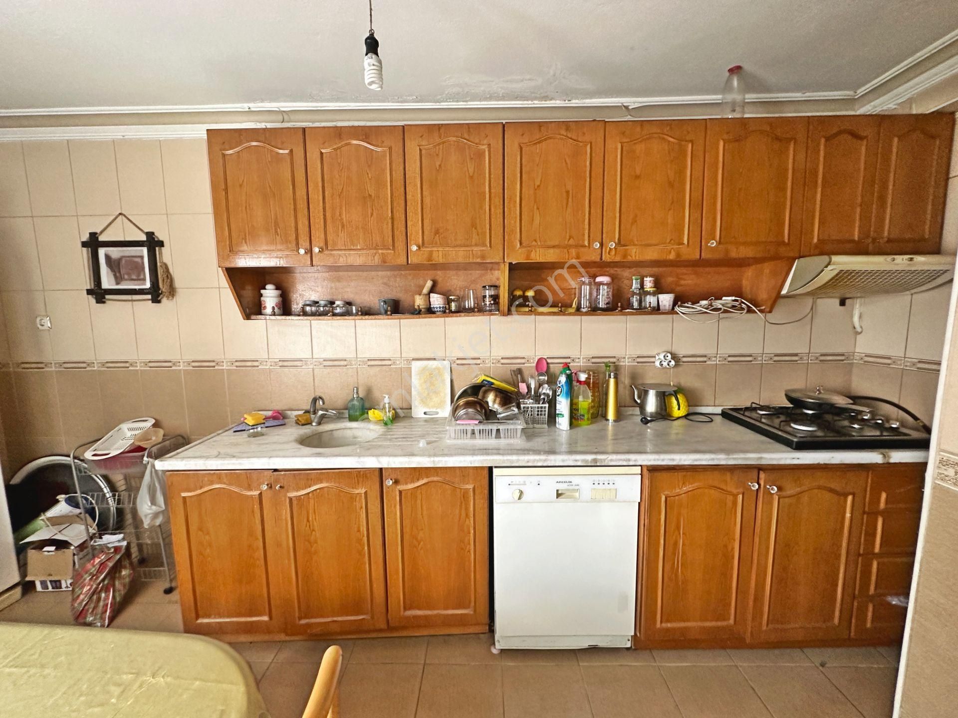 Demirlibahçe Tren İstasyon Yakınında Ara Katta Full Eşyalı Kiralık Daire - Görsel 17