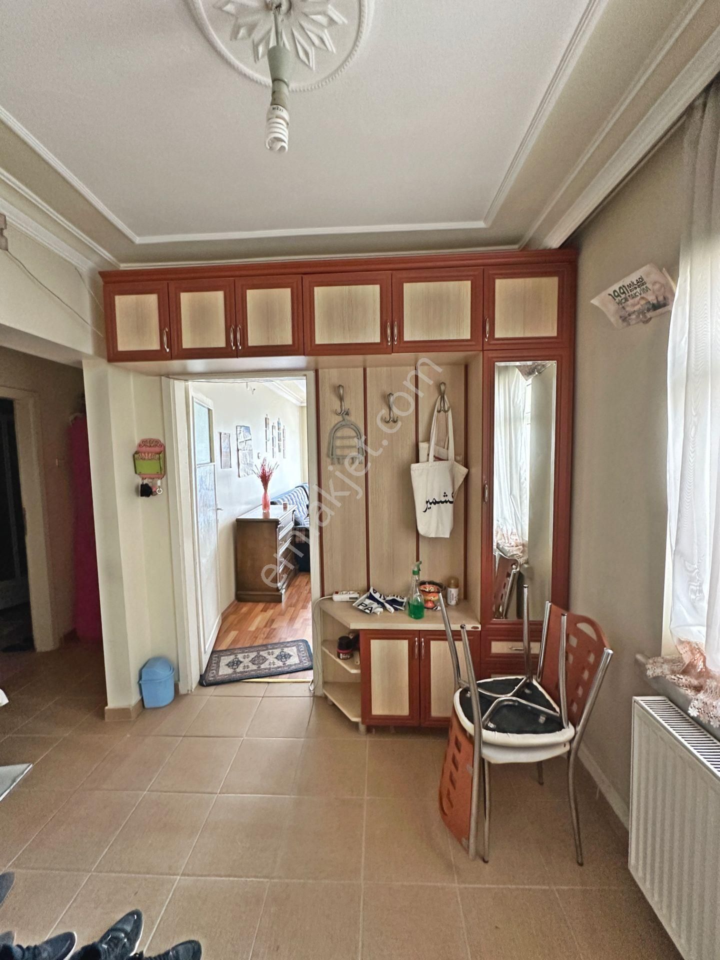 Demirlibahçe Tren İstasyon Yakınında Ara Katta Full Eşyalı Kiralık Daire - Görsel 19