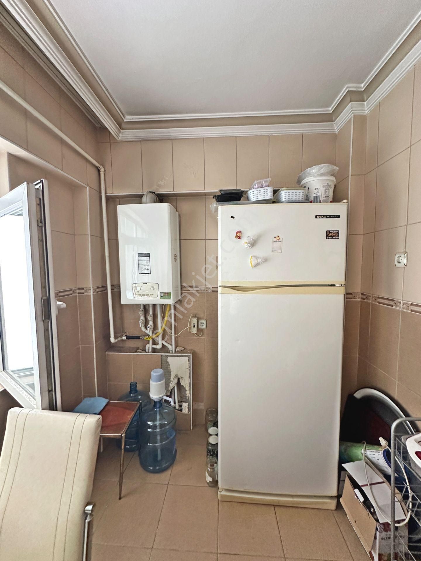 Demirlibahçe Tren İstasyon Yakınında Ara Katta Full Eşyalı Kiralık Daire - Görsel 14