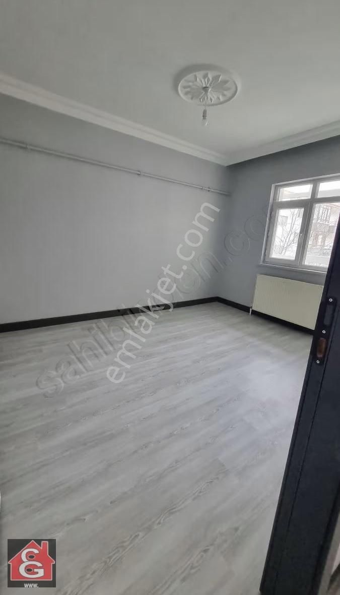 Ankara Gölbaşı Bahçelievlerde Katta İçi Yapılı Daire - Görsel 10