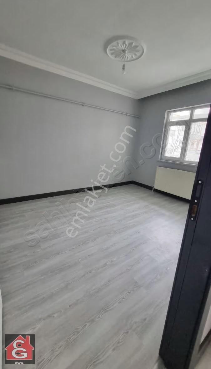 Ankara Gölbaşı Bahçelievlerde Katta İçi Yapılı Daire - Görsel 4