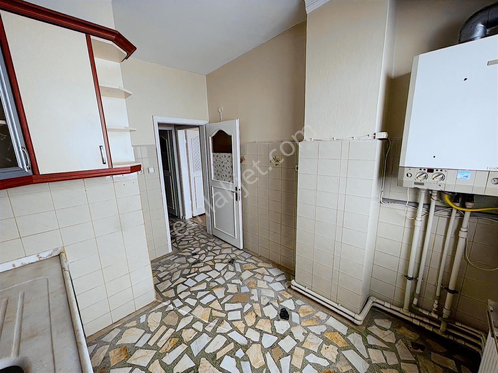 Uğurmumcu Mh. Tramvay Yakını 2+1 4. Kat 110 M² Daire - Görsel 11