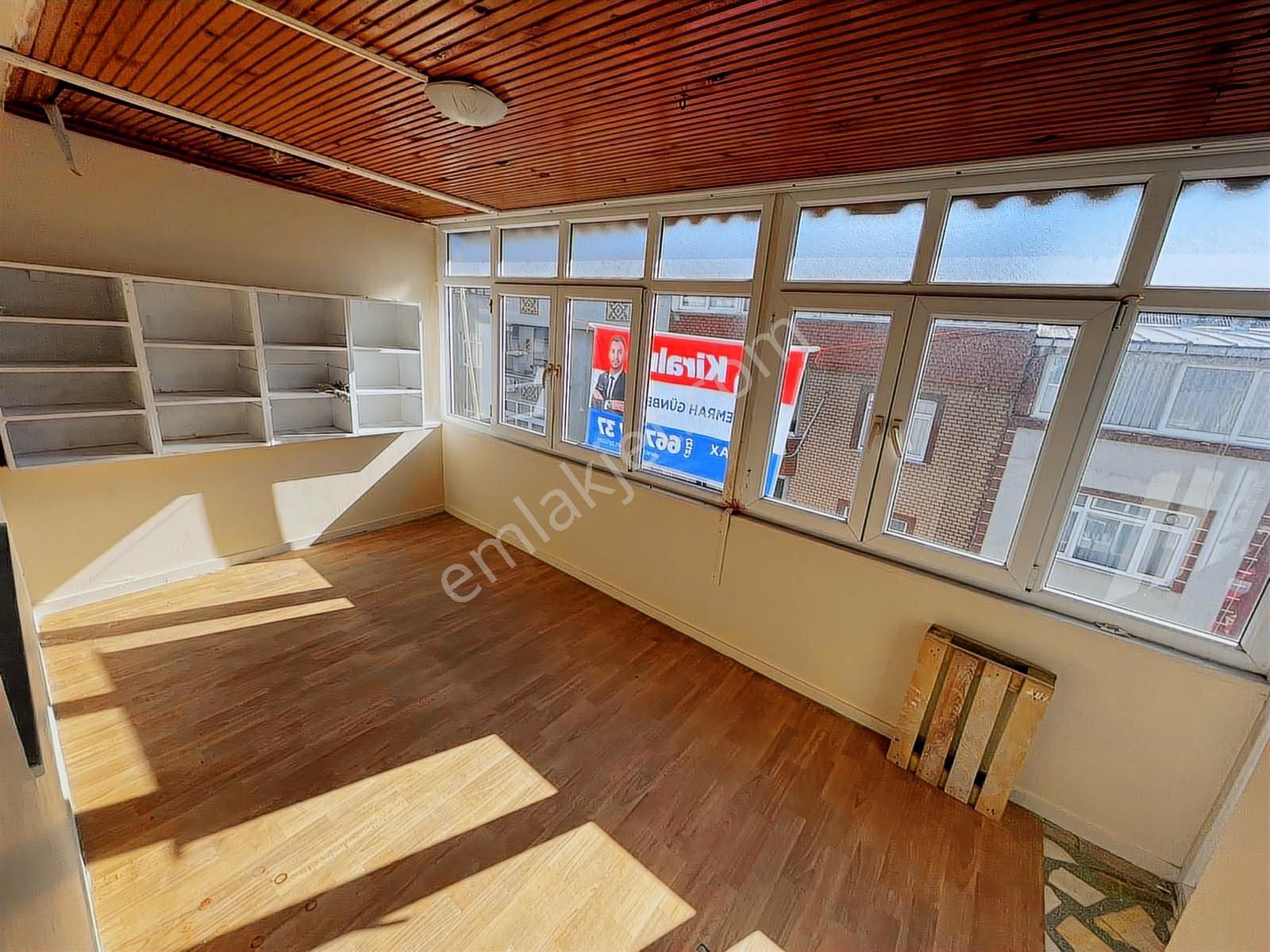 Uğurmumcu Mh. Tramvay Yakını 2+1 4. Kat 110 M² Daire - Görsel 4