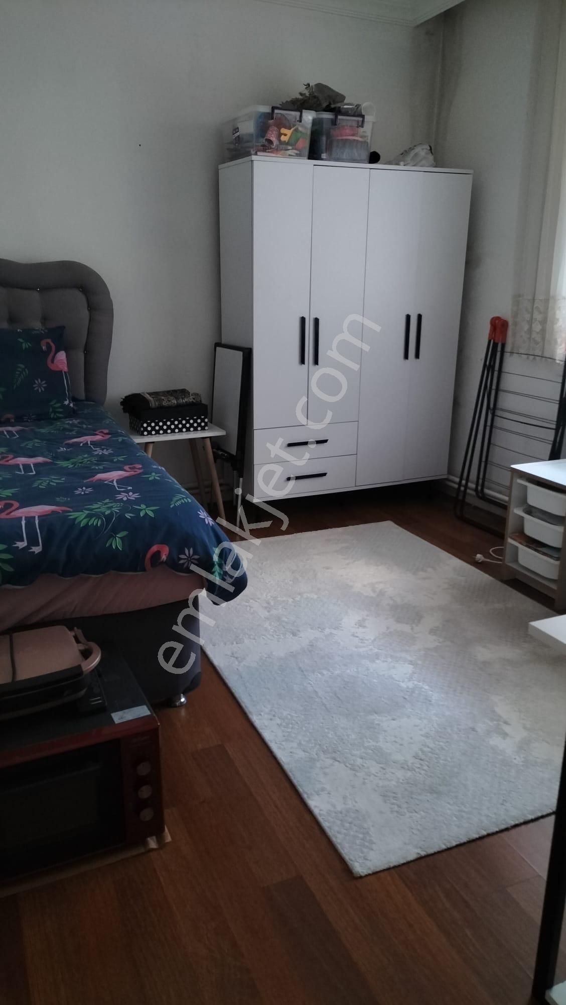 Aydınlıkevlerde 3+1 Gizem Emlak'tan Giriş