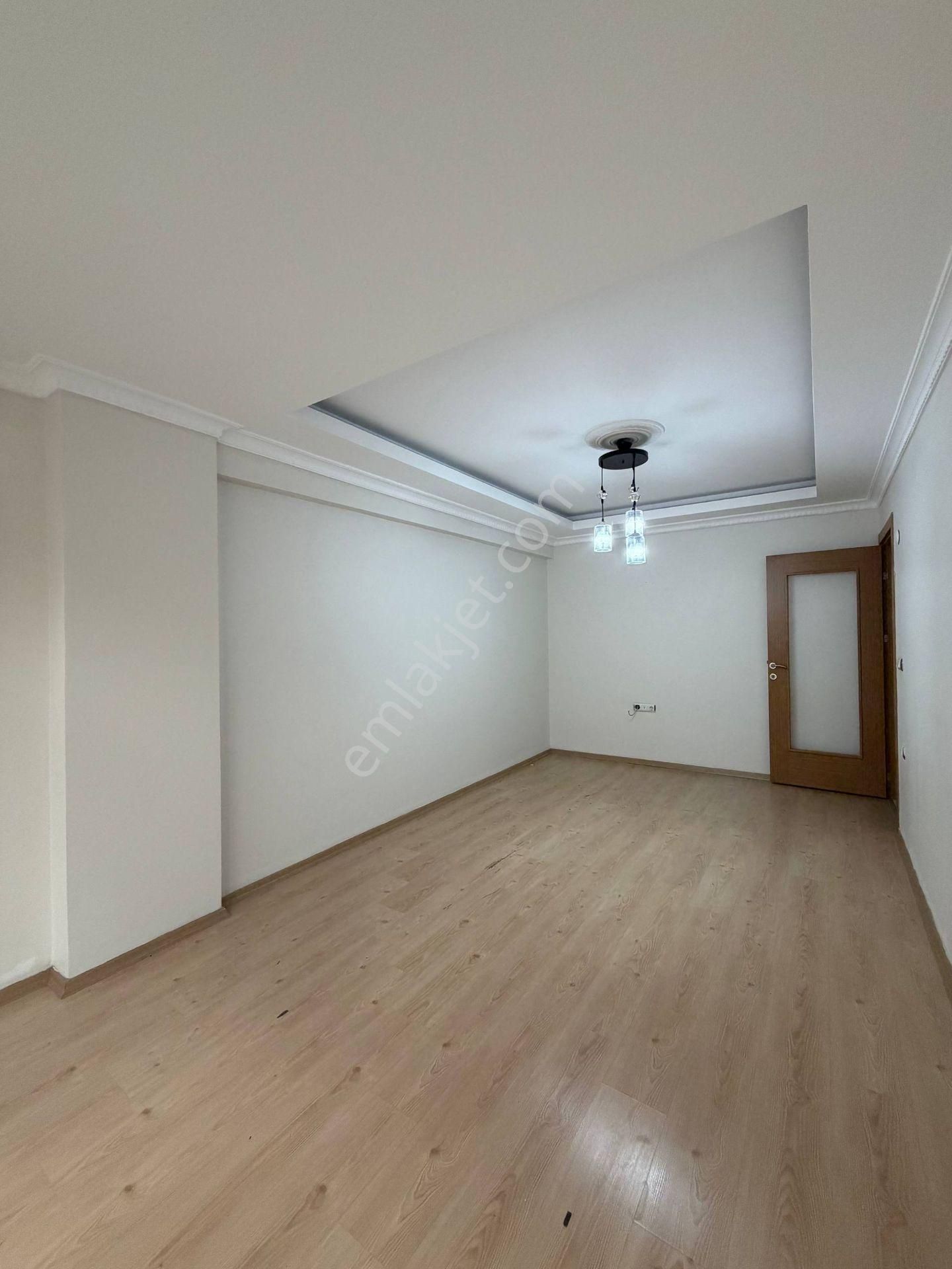 Esenyurt Mehterçeşme Mahallesi 2+1 Kiralık Boş Daire 1.kat Arka Cephe Metrobüse Yürüme Mesafesinde - Görsel 4