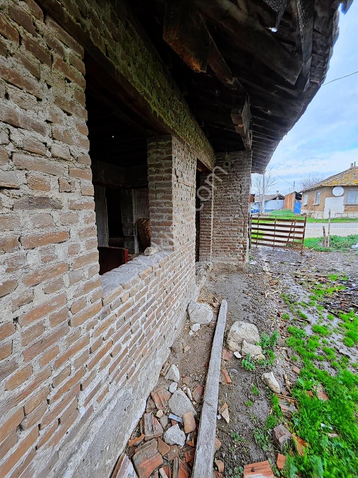 İnceoğlundan Adaköy'de Satılık Avlulu Kerpiç Ev - Görsel 8