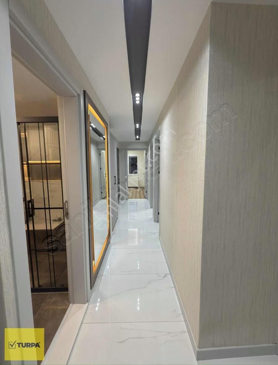 Balçova Teleferik Mah. 3+1 Ferah Ultra Lüks Bahçeli Satılık - Görsel 5