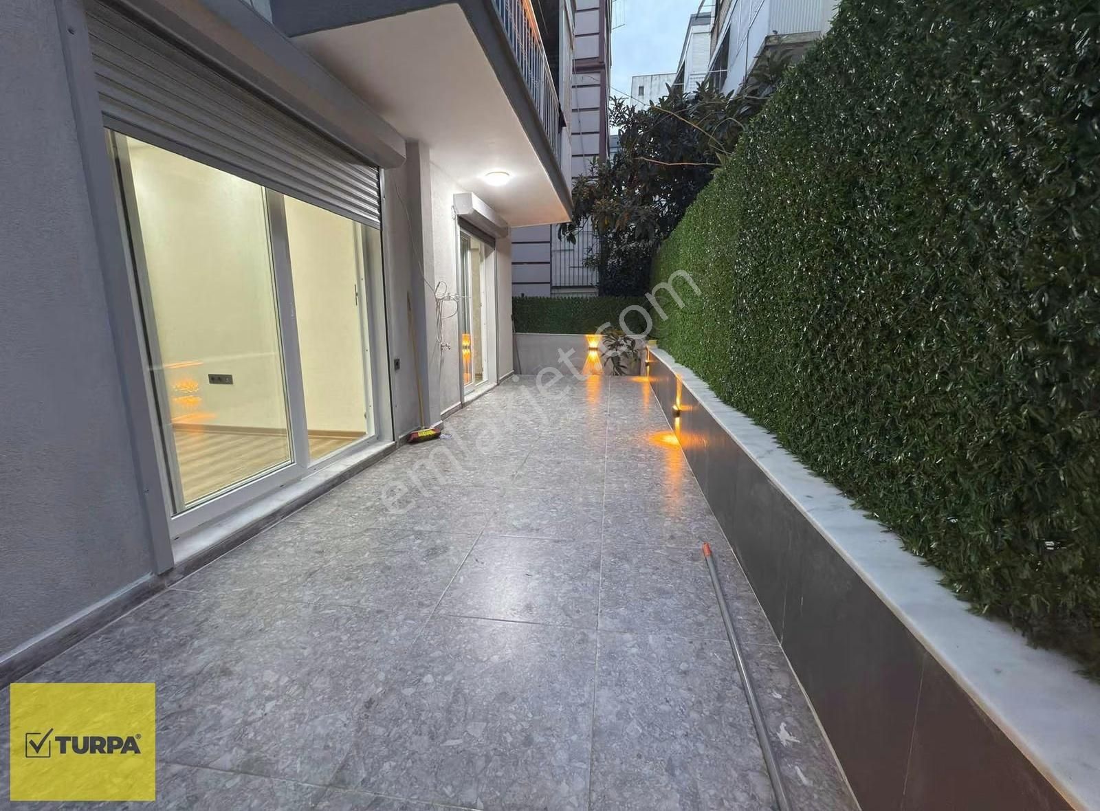 Balçova Teleferik Mah. 3+1 Ferah Ultra Lüks Bahçeli Satılık - Görsel 3