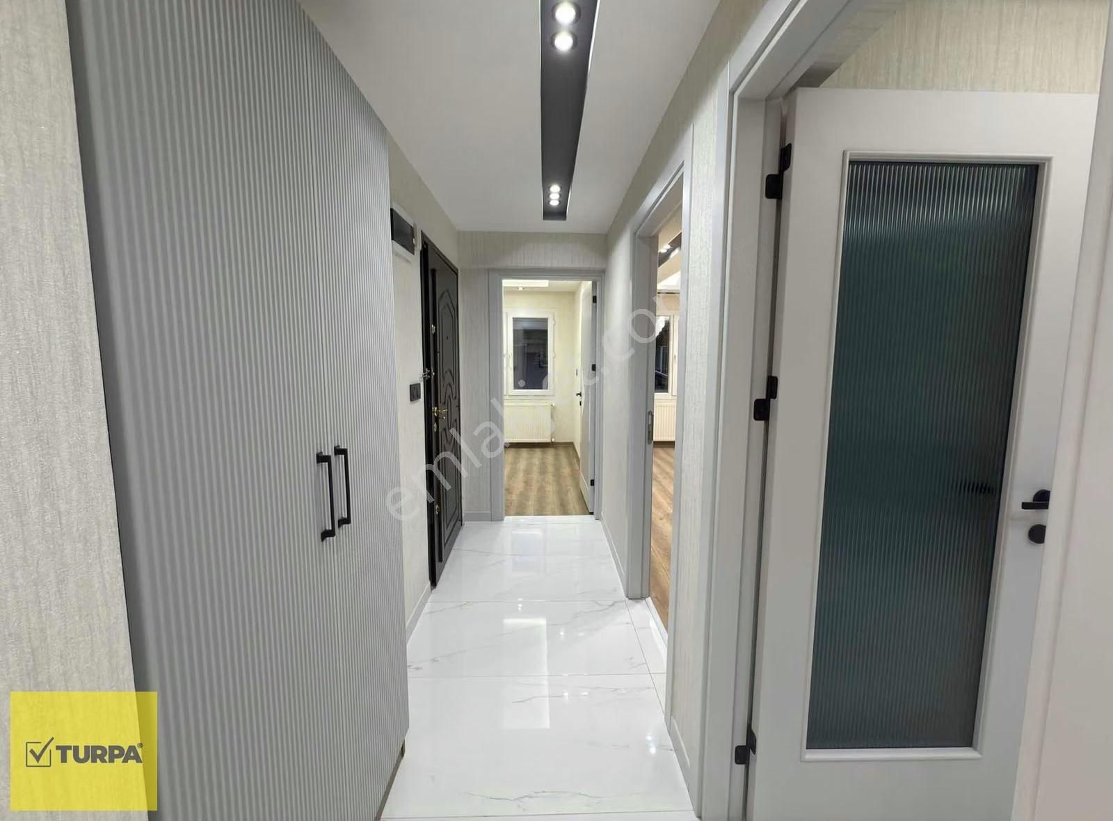 Balçova Teleferik Mah. 3+1 Ferah Ultra Lüks Bahçeli Satılık - Görsel 2