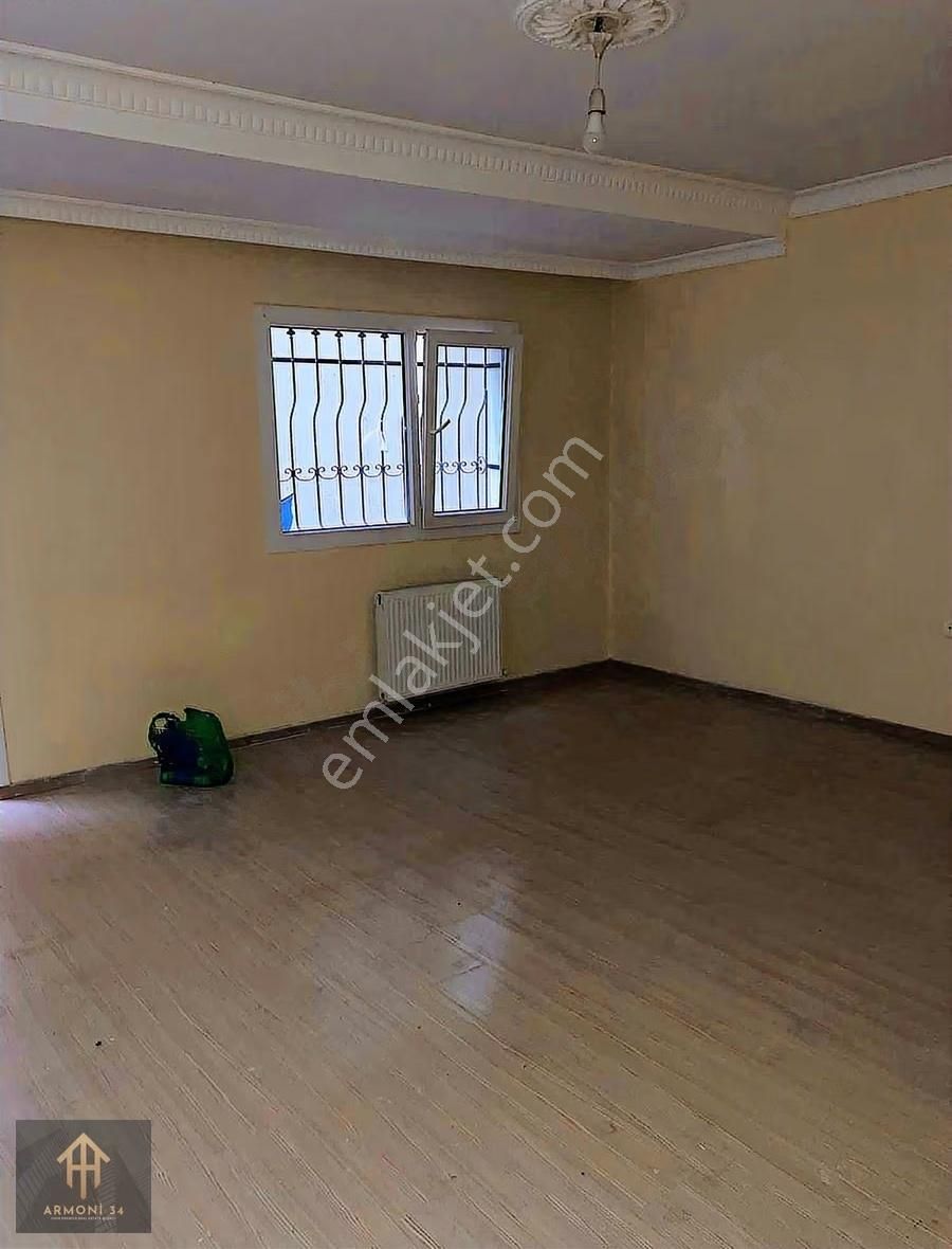 Metrobüse 10 Dk Mesafede Kiralık 1+1 Daire