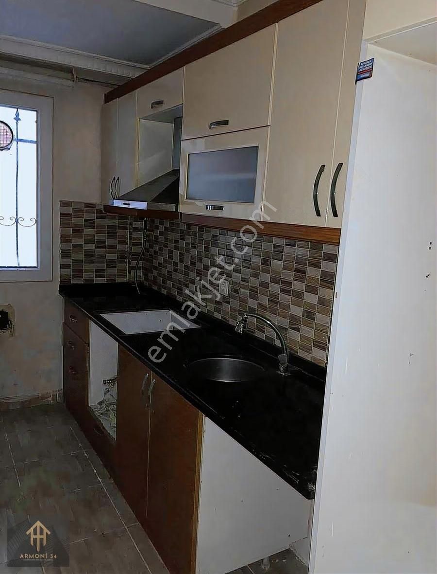 Metrobüse 10 Dk Mesafede Kiralık 1+1 Daire - Görsel 3