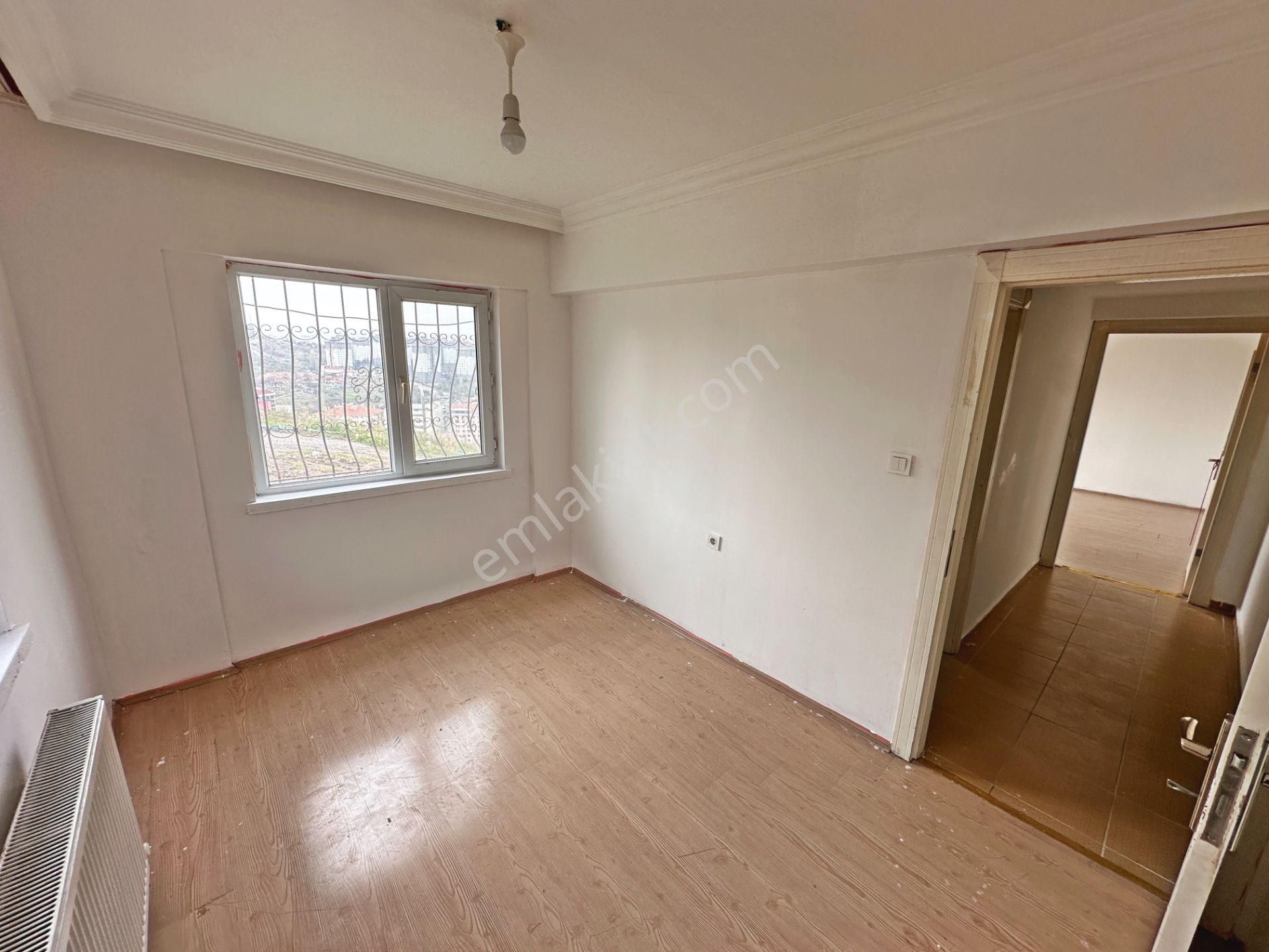 Şafaktepe Mahallesinde Park Yakını Full Yapılı Ön Cephede 2+1 Kiralık Daire - Görsel 13