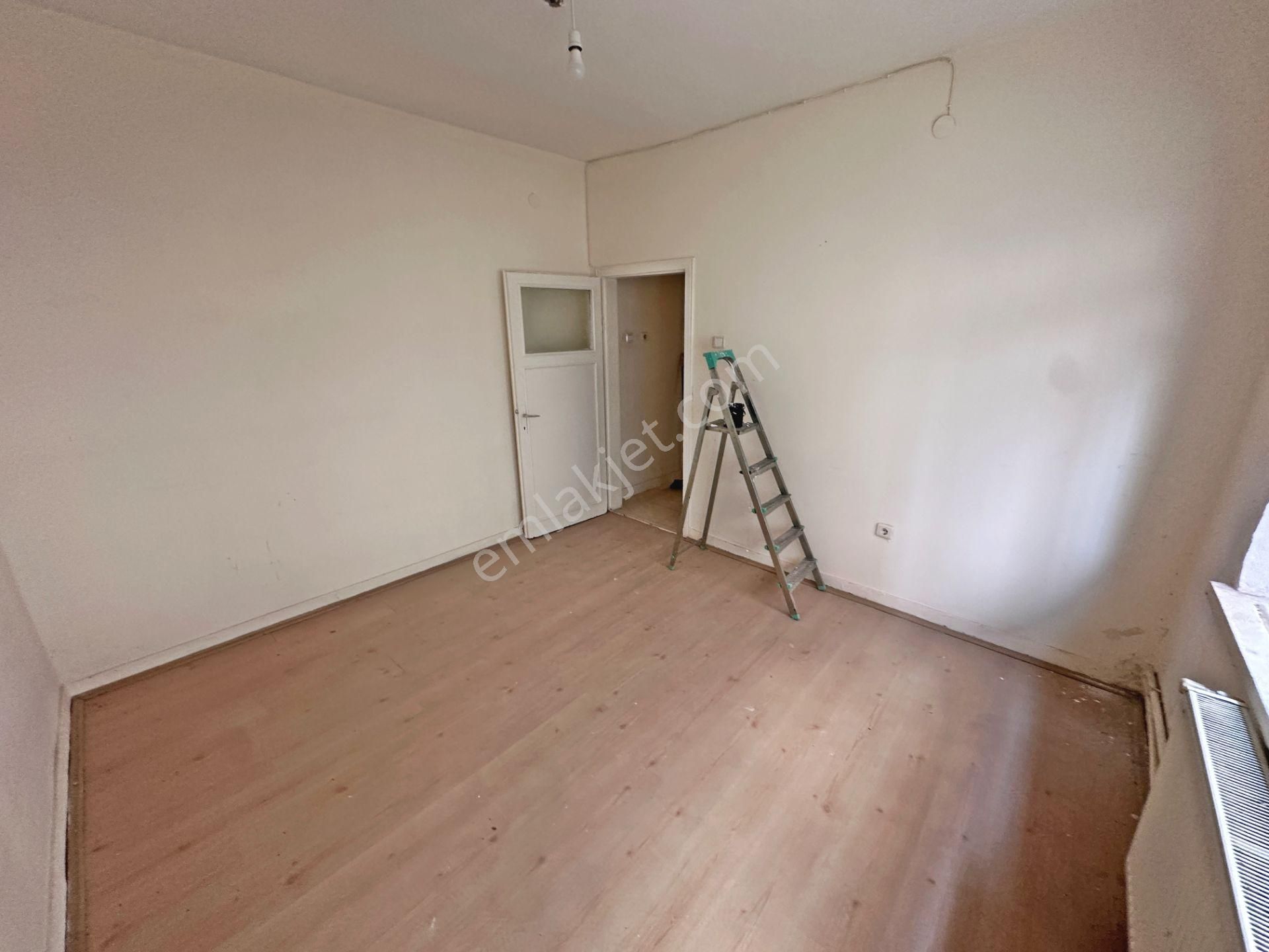 Şafaktepe Mahallesinde Park Yakını Full Yapılı Ön Cephede 2+1 Kiralık Daire - Görsel 6