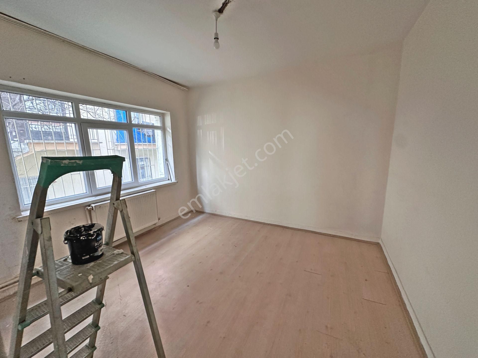 Şafaktepe Mahallesinde Park Yakını Full Yapılı Ön Cephede 2+1 Kiralık Daire - Görsel 5