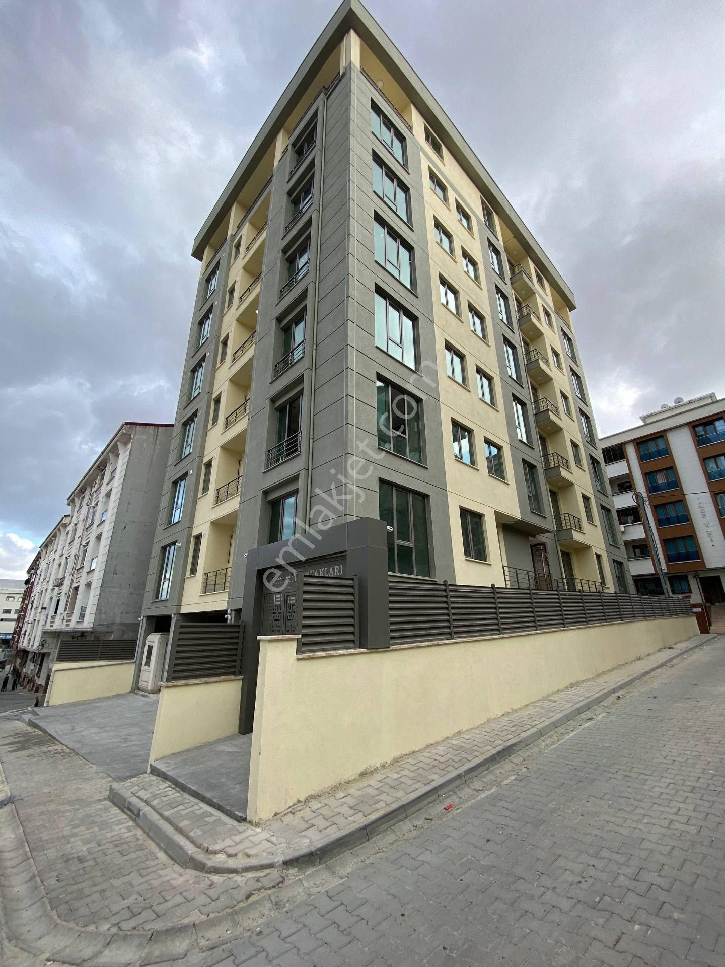 Esenyurt Tabela İncirtepe Mahallesi 2+1 Kiralık Sıfır Daire Butik Aile Sitesinde Amerikan Mutfak - Görsel 5