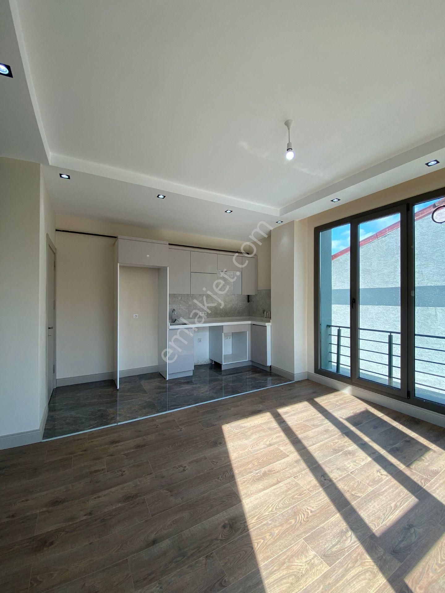 Esenyurt Tabela İncirtepe Mahallesi 2+1 Kiralık Sıfır Daire Butik Aile Sitesinde Amerikan Mutfak - Görsel 2