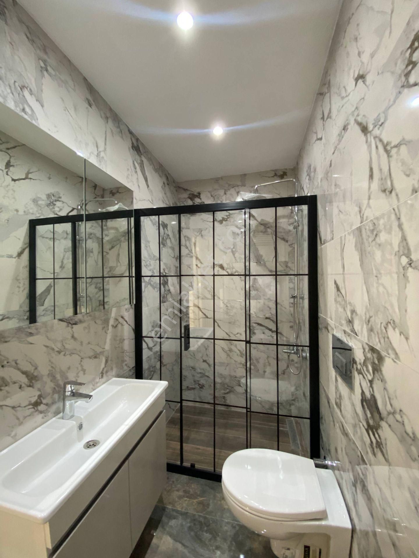 Esenyurt Tabela İncirtepe Mahallesi 2+1 Kiralık Sıfır Daire Butik Aile Sitesinde Amerikan Mutfak - Görsel 16