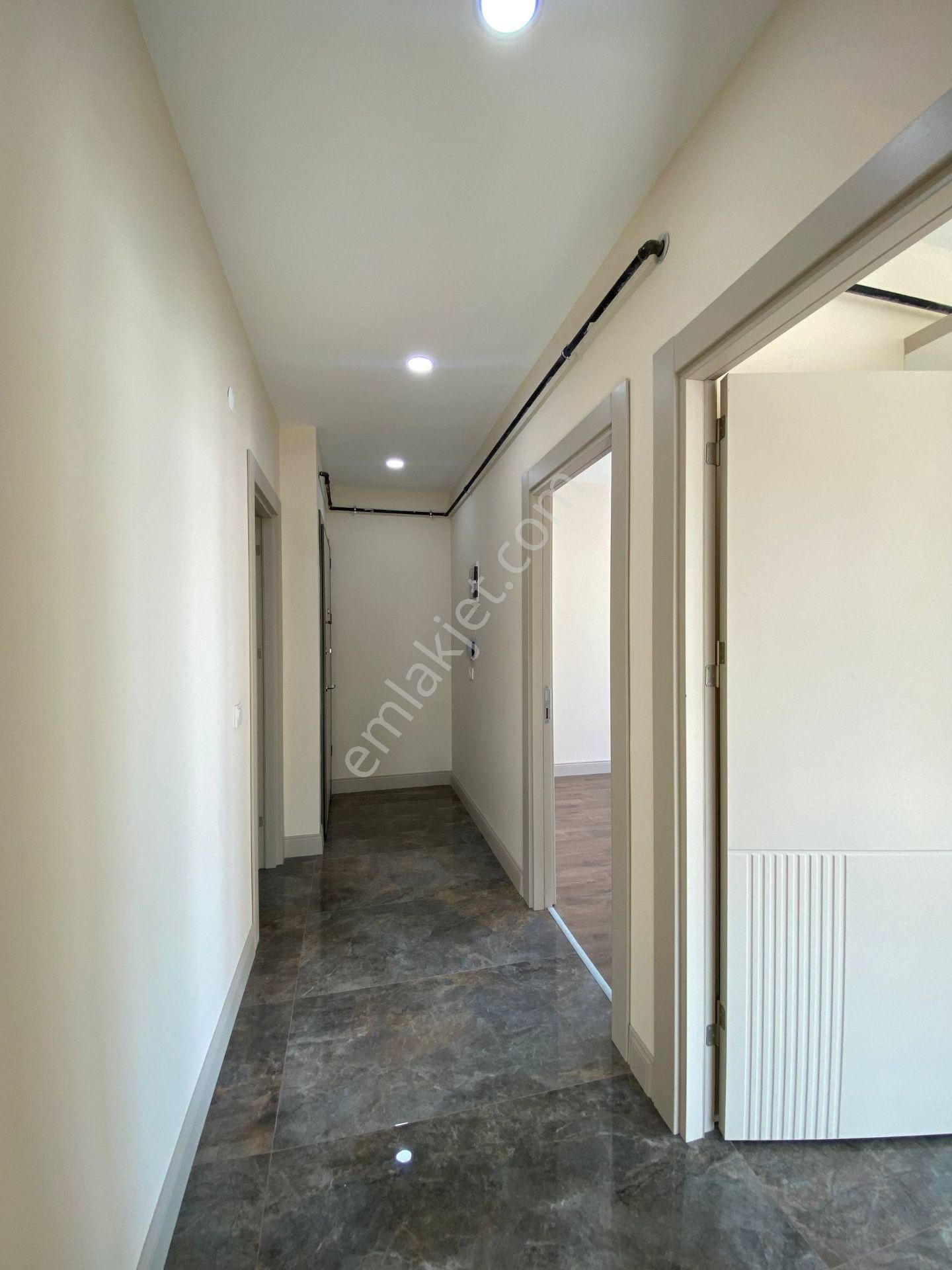 Esenyurt Tabela İncirtepe Mahallesi 2+1 Kiralık Sıfır Daire Butik Aile Sitesinde Amerikan Mutfak - Görsel 10