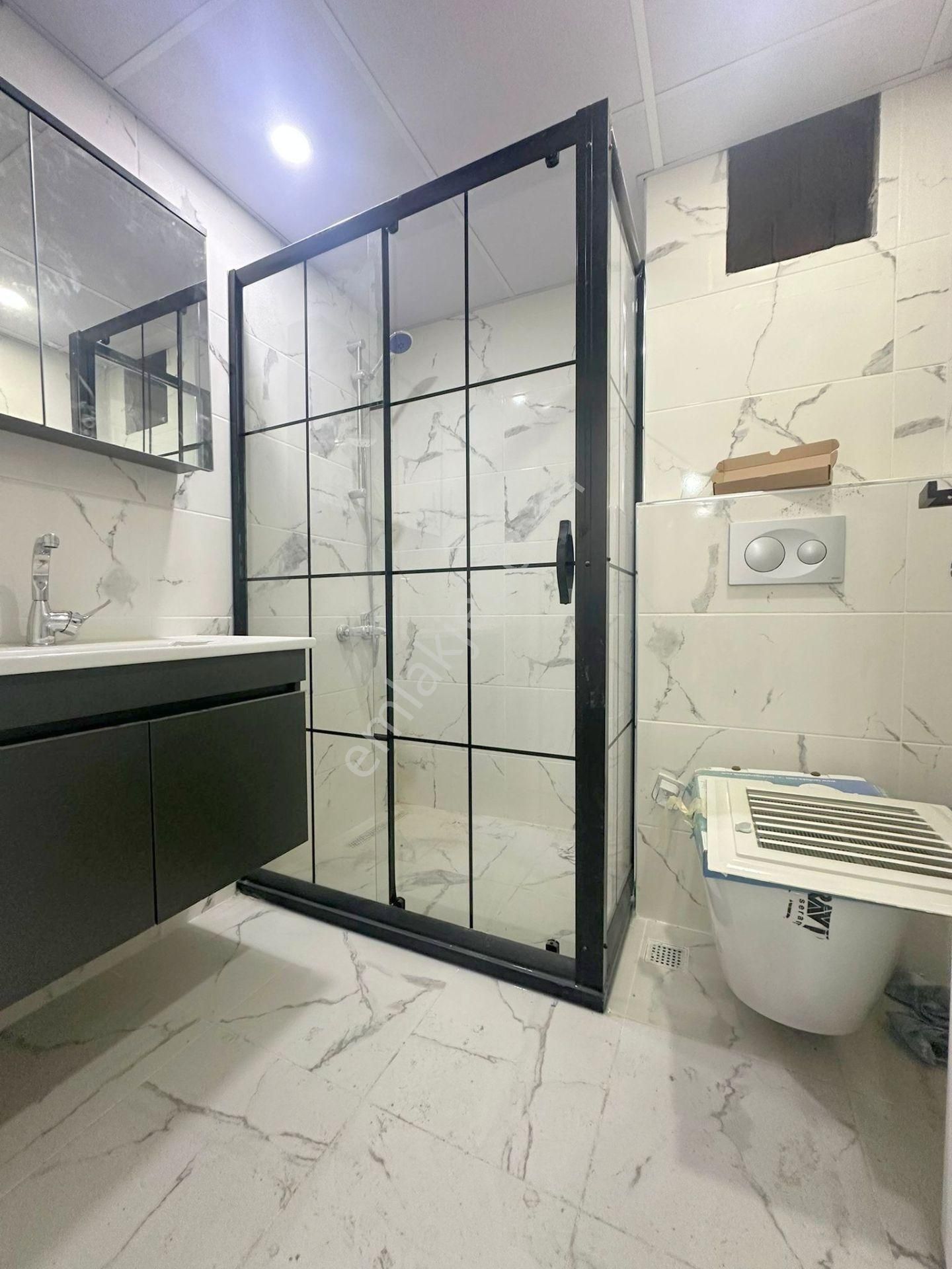 İsa Gayrimenkulden Hürriyette Geniş Kullanışlı Ara Kat Daire - Görsel 11