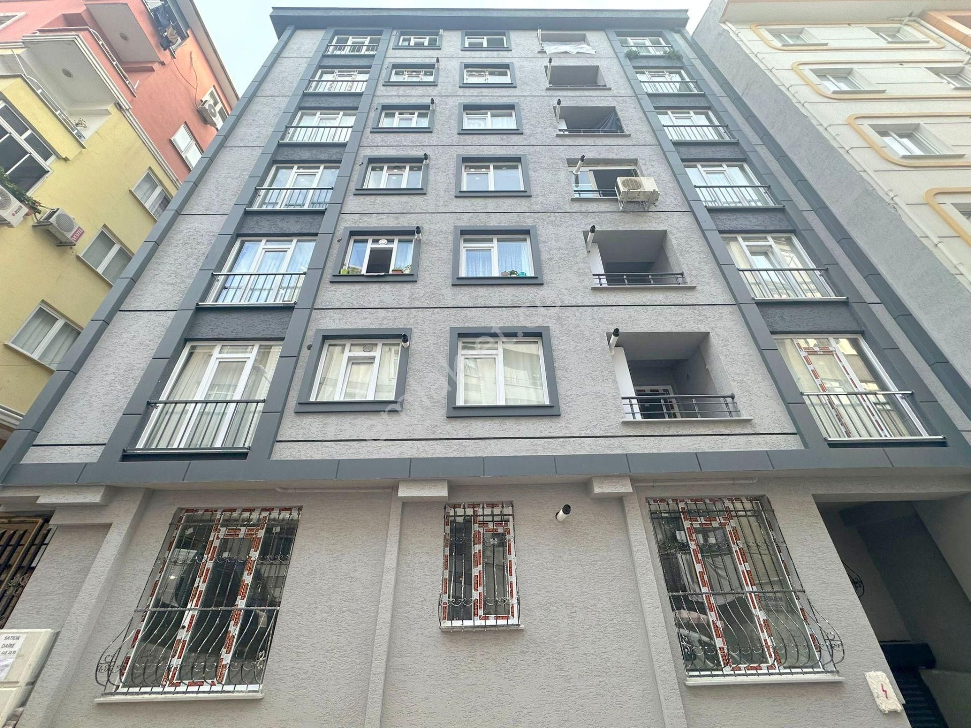 İsa Gayrimenkulden Hürriyette Geniş Kullanışlı Ara Kat Daire