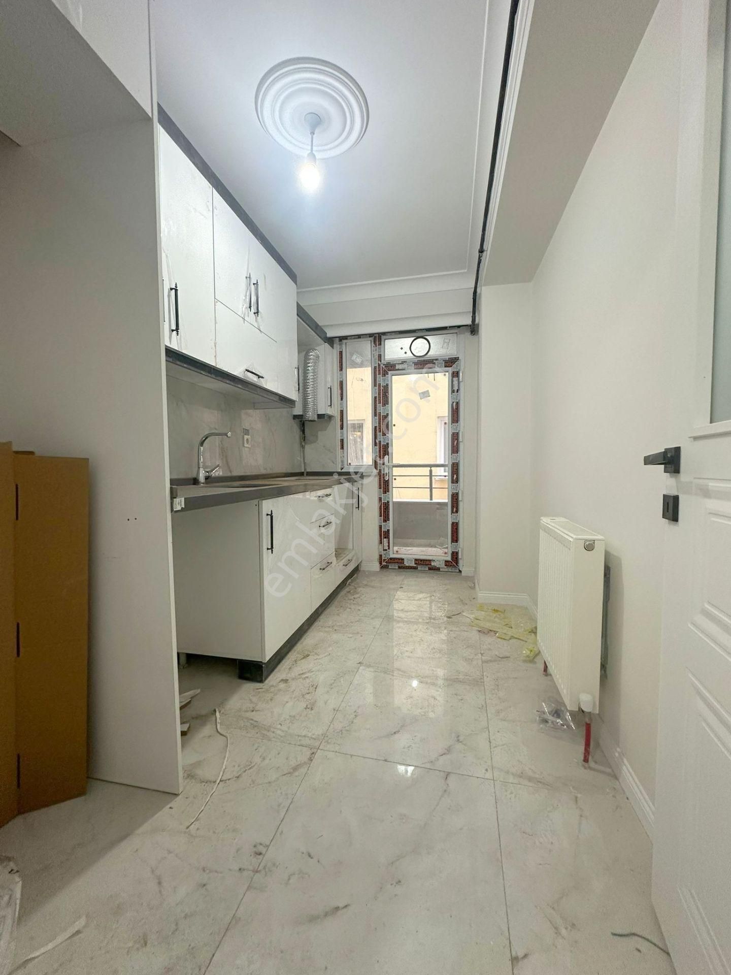 İsa Gayrimenkulden Hürriyette Geniş Kullanışlı Ara Kat Daire - Görsel 10