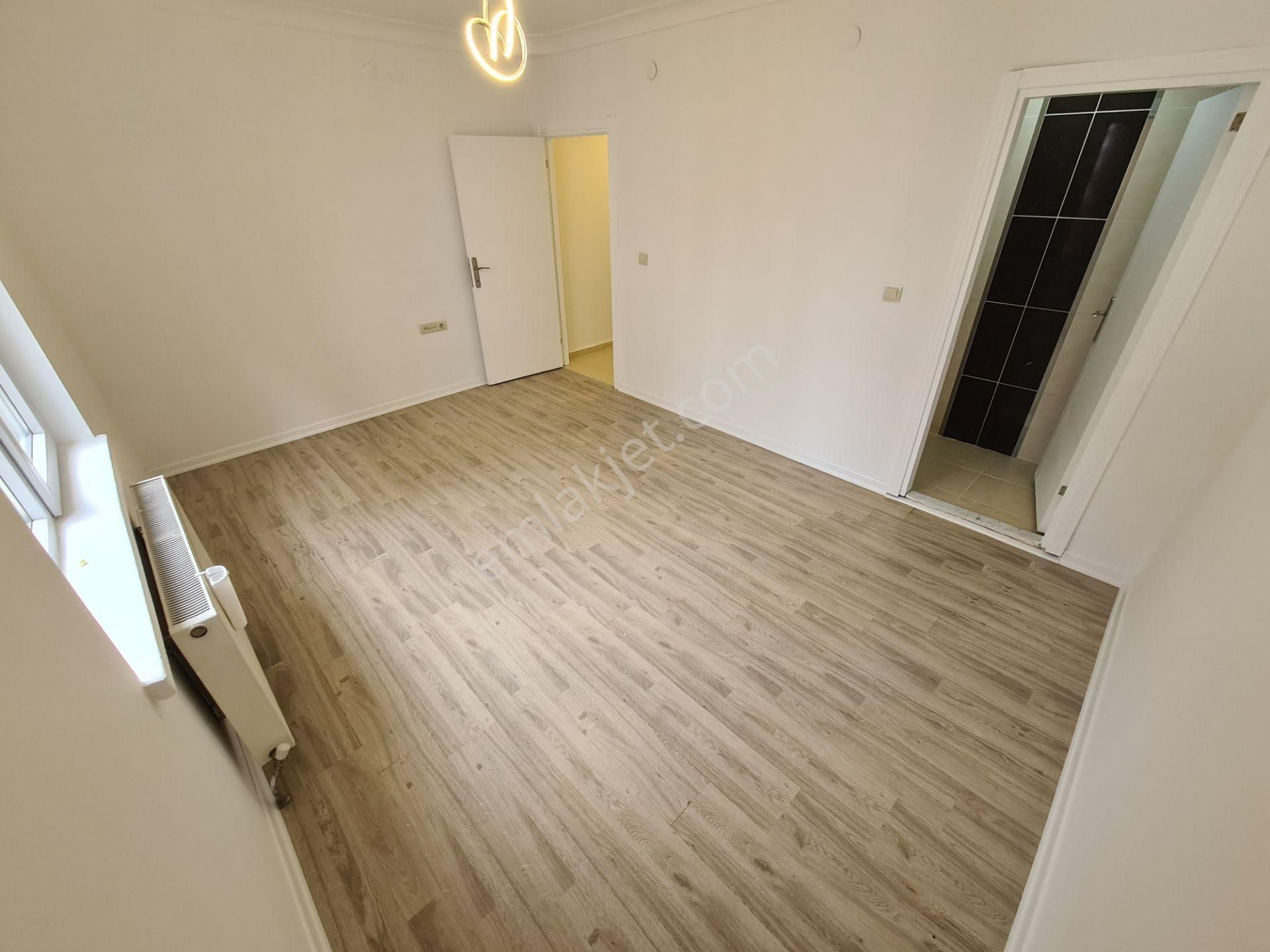 Karakeçili Cd. Paraleli Arakatta 2-banyolu Full Yapılı Geniş 3+1 - Görsel 31