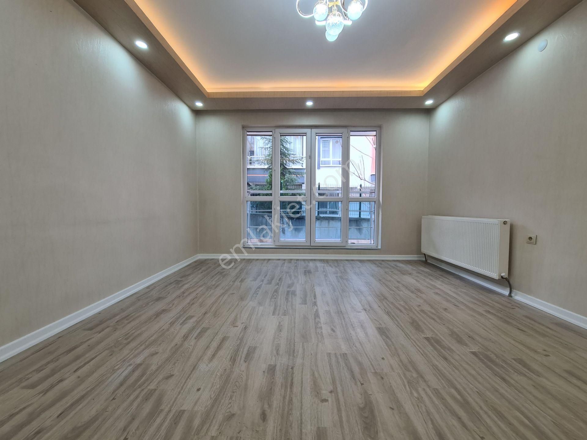 Karakeçili Cd. Paraleli Arakatta 2-banyolu Full Yapılı Geniş 3+1