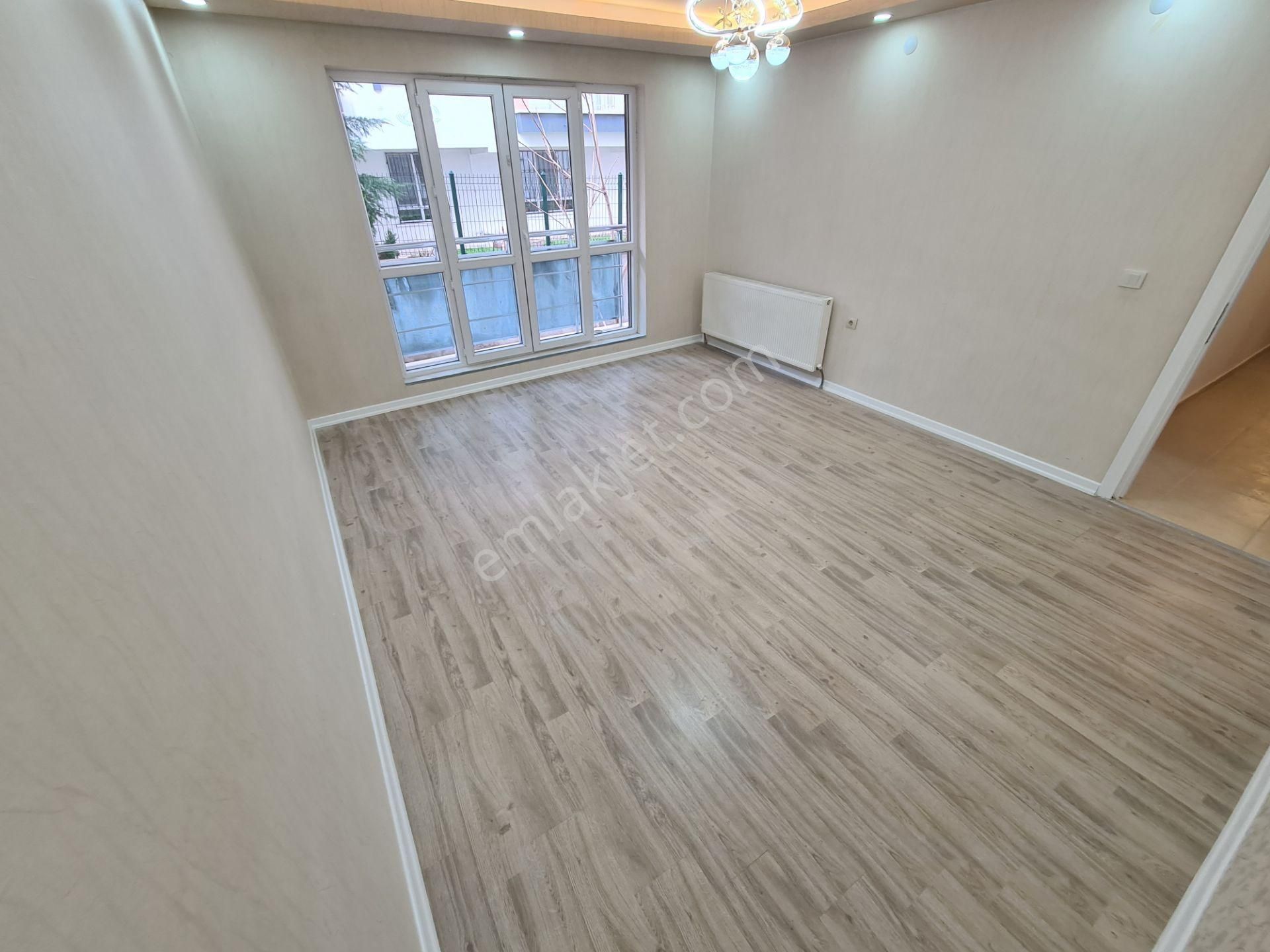 Karakeçili Cd. Paraleli Arakatta 2-banyolu Full Yapılı Geniş 3+1 - Görsel 12