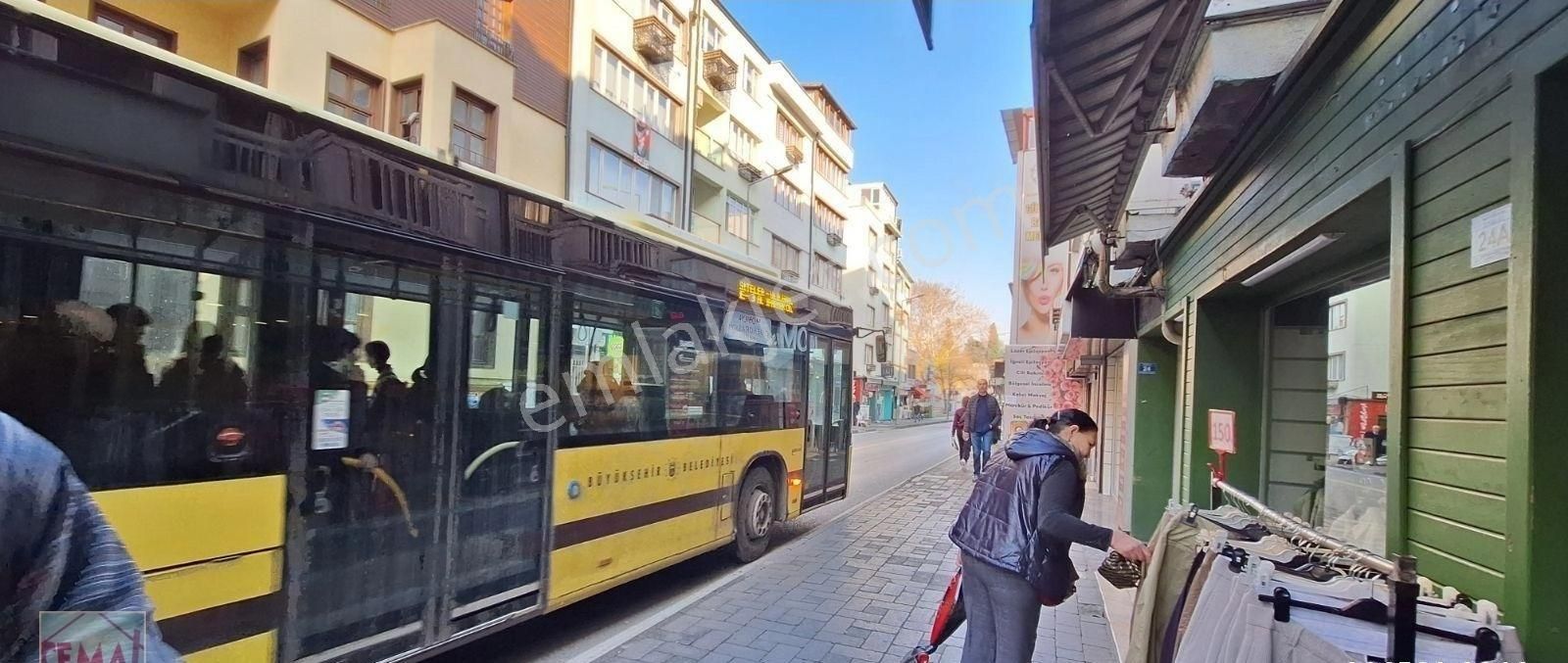 Bursa Cemal Emlak Setbaşı Yeşil Cadde Üzerinde - Görsel 13