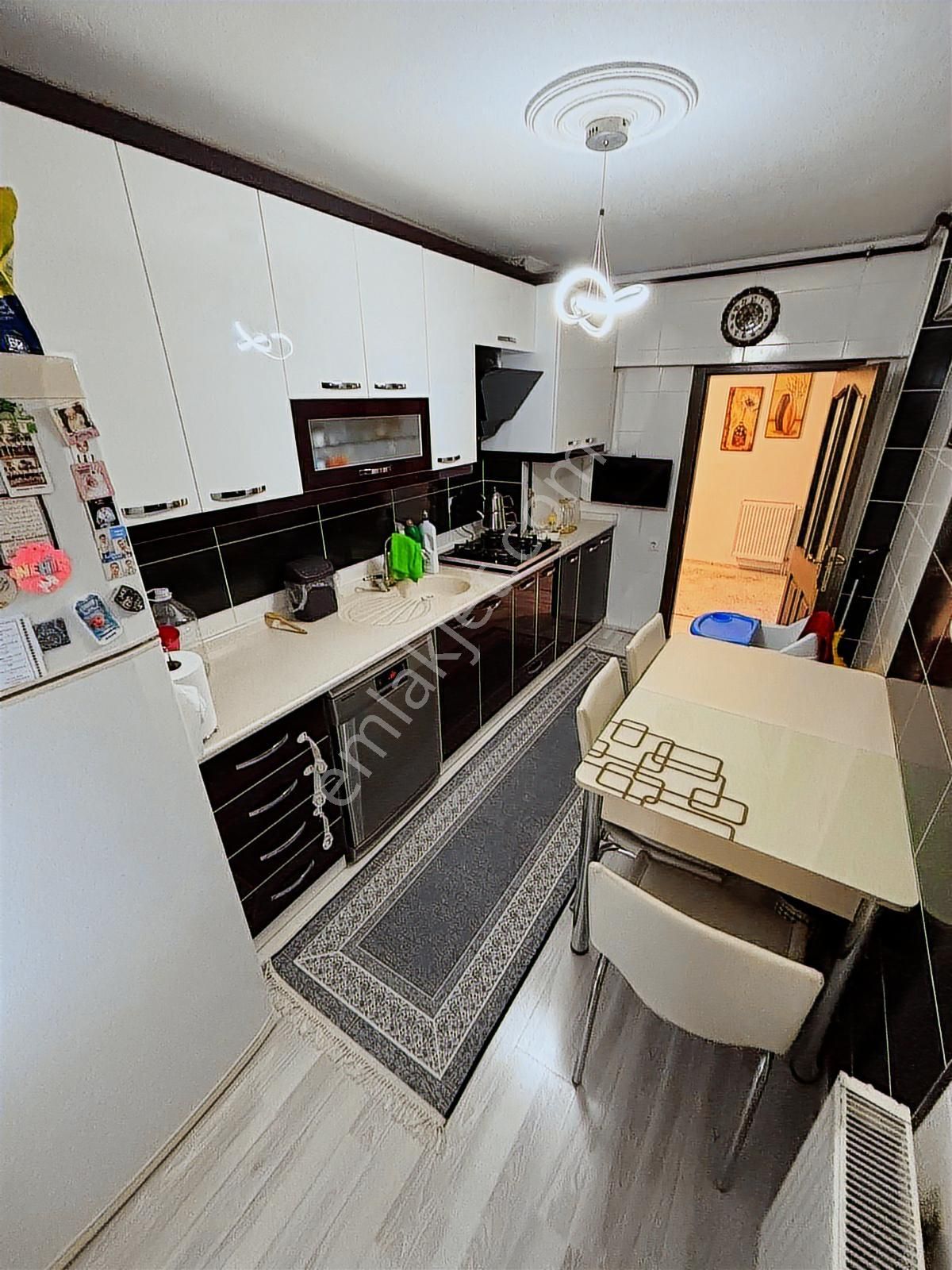 Altın Anahtardan 19.mayıs Cd Üzeri Ön Doğu Cephe Lüx Yapılı - Görsel 26