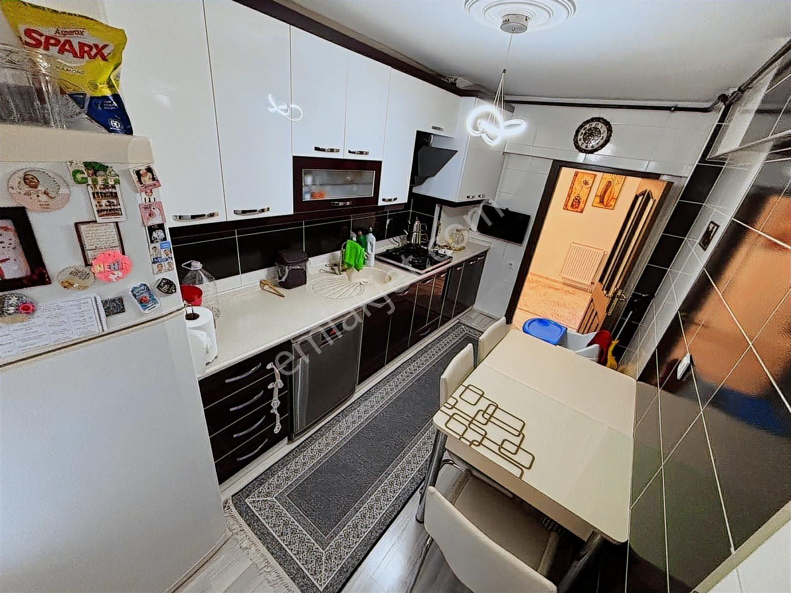 Altın Anahtardan 19.mayıs Cd Üzeri Ön Doğu Cephe Lüx Yapılı - Görsel 7