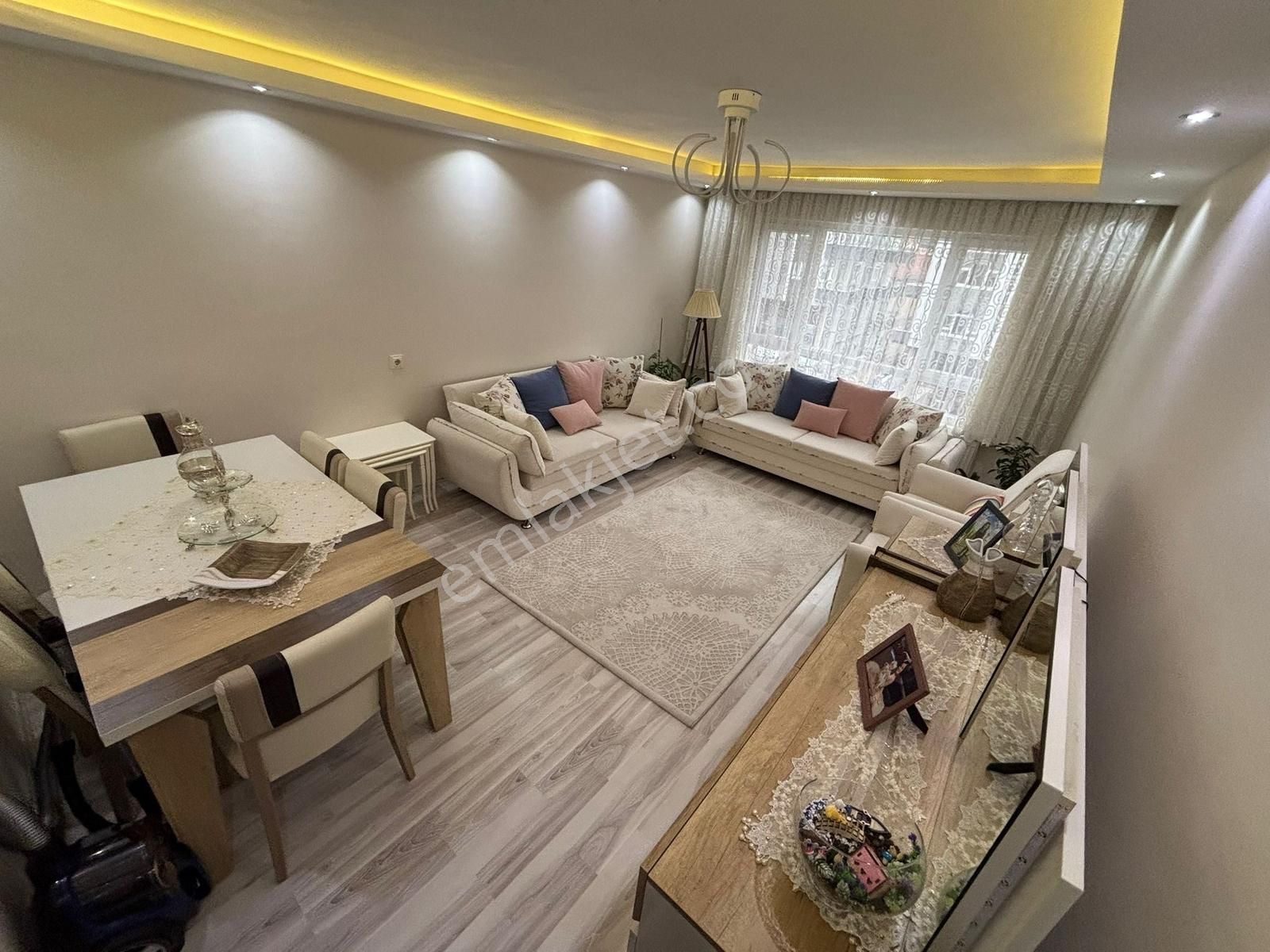 Altın Anahtardan 19.mayıs Cd Üzeri Ön Doğu Cephe Lüx Yapılı - Görsel 16