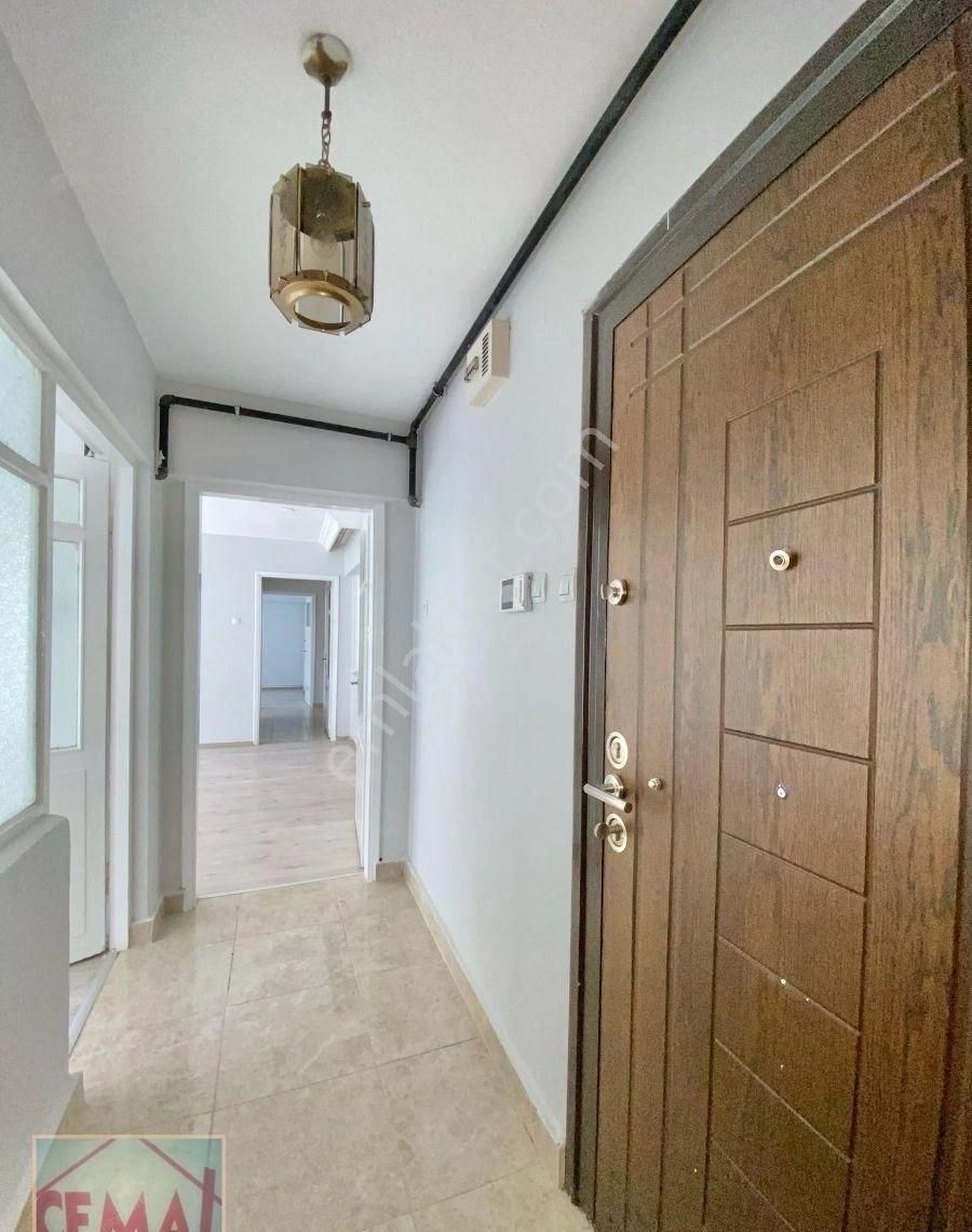 Cemal Emlak Bursa Namazgah Ara Kat Sıfır Kombi Boyalı Bakimli - Görsel 21