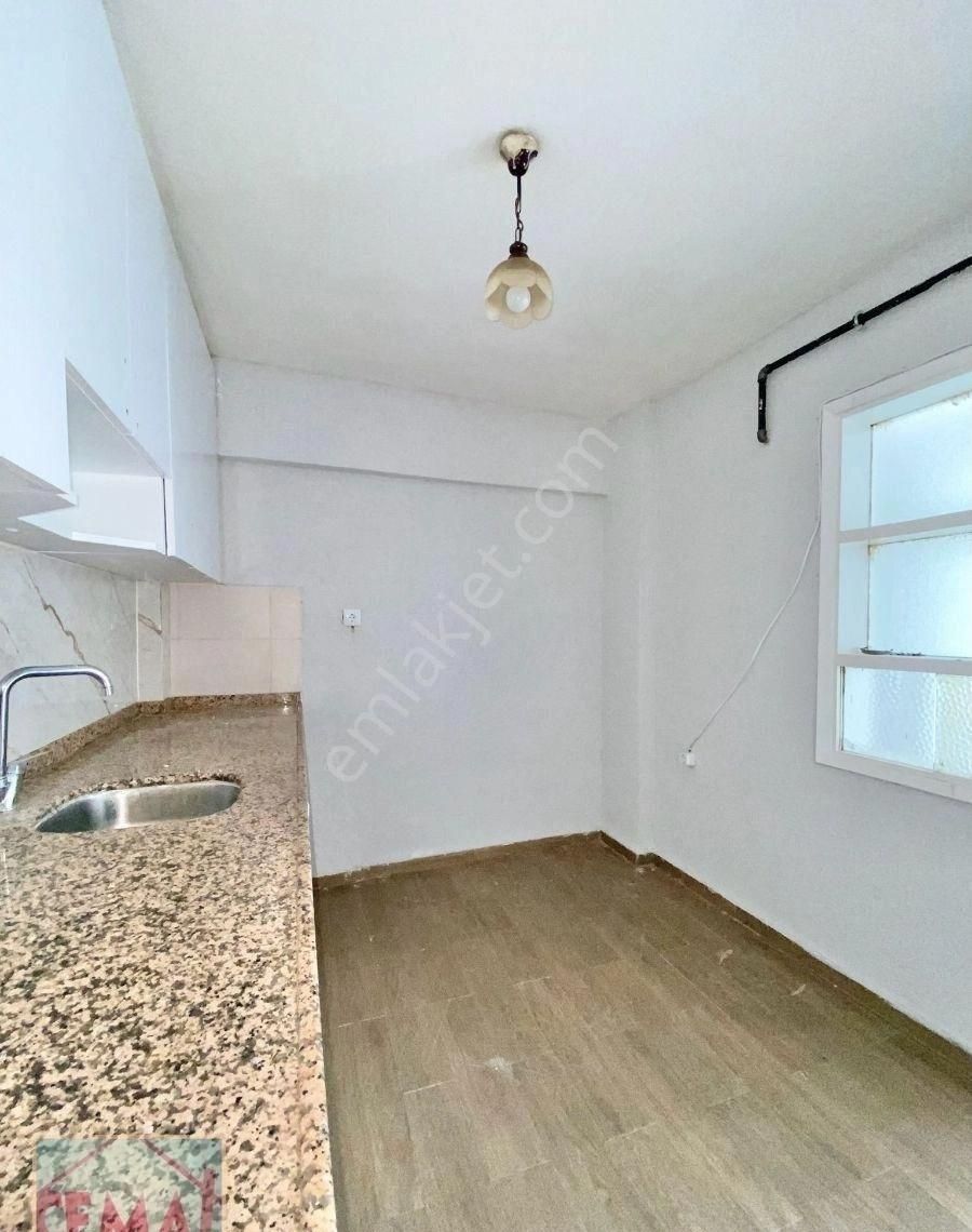 Cemal Emlak Bursa Namazgah Ara Kat Sıfır Kombi Boyalı Bakimli - Görsel 22