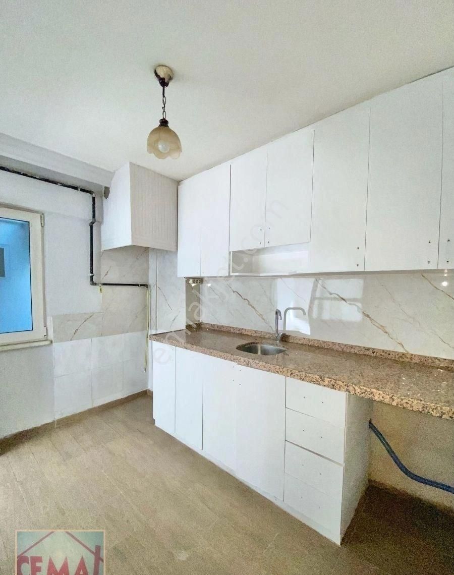 Cemal Emlak Bursa Namazgah Ara Kat Sıfır Kombi Boyalı Bakimli - Görsel 18