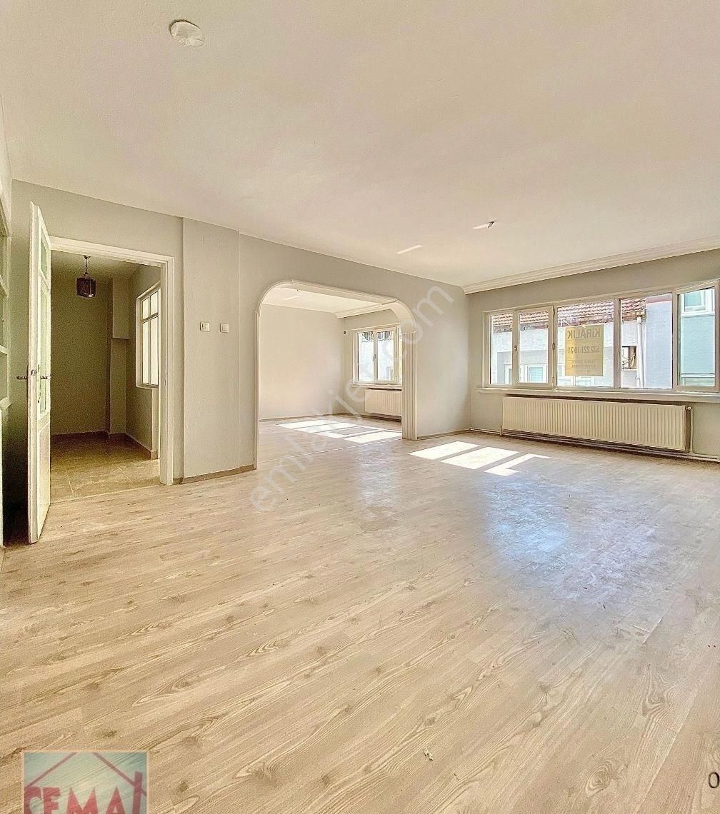 Cemal Emlak Bursa Namazgah Ara Kat Sıfır Kombi Boyalı Bakimli - Görsel 12