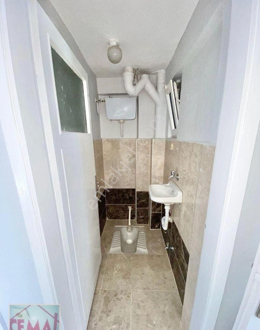 Cemal Emlak Bursa Namazgah Ara Kat Sıfır Kombi Boyalı Bakimli - Görsel 9