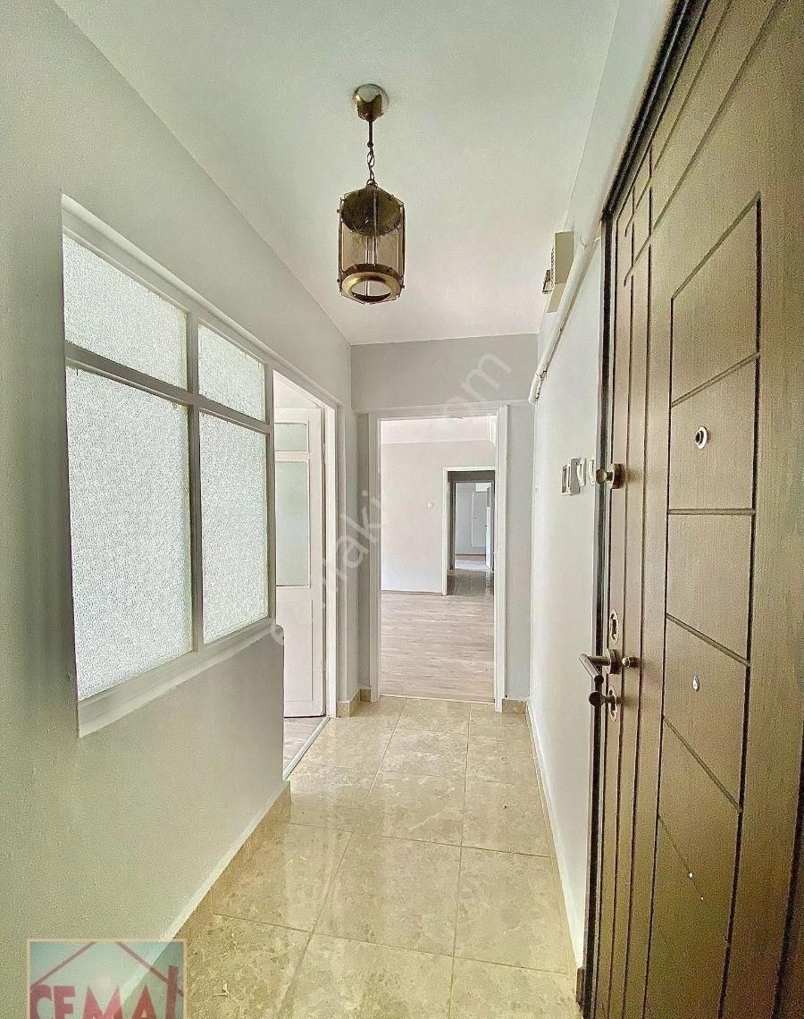 Cemal Emlak Bursa Namazgah Ara Kat Sıfır Kombi Boyalı Bakimli - Görsel 6