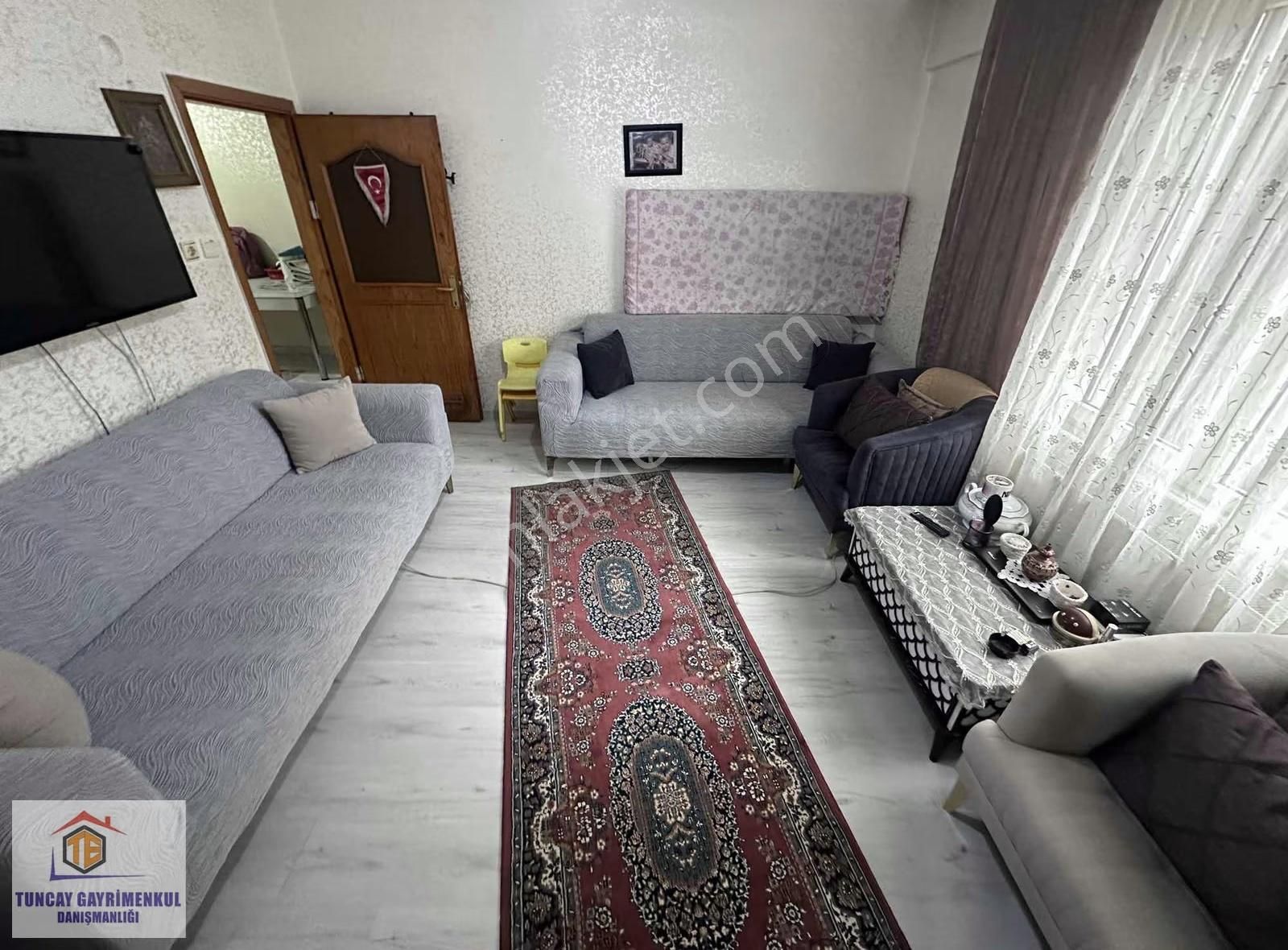 Sefaköy Kartaltepe Mah.balkonlu Yüksk Grş 2+1 85 M2 Satılk Daire - Görsel 16