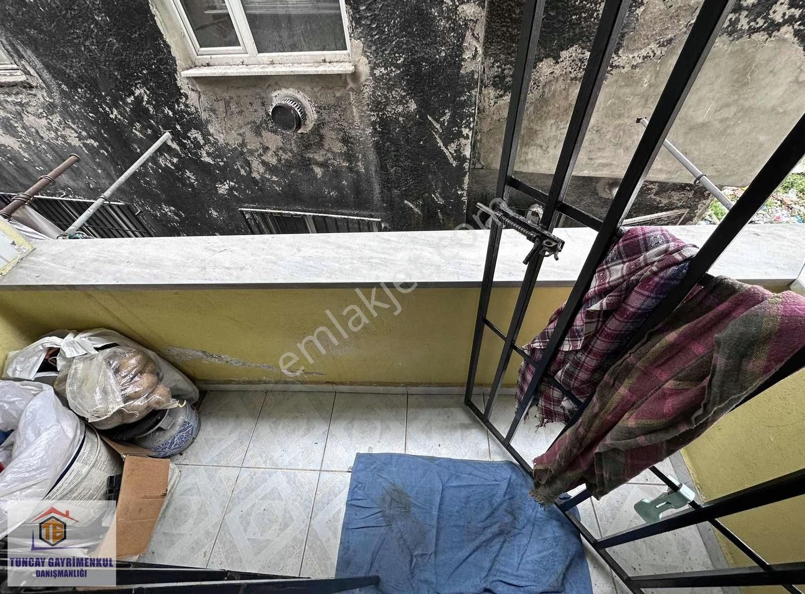 Sefaköy Kartaltepe Mah.balkonlu Yüksk Grş 2+1 85 M2 Satılk Daire - Görsel 12