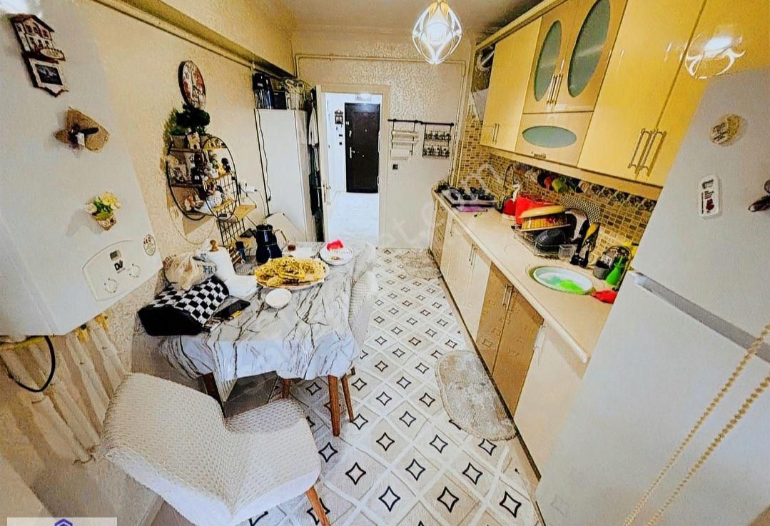 Cadde Üstü 29 Ekimde Arakat Asansörlü Merkezi Lokasyonda 3+1 - Görsel 4