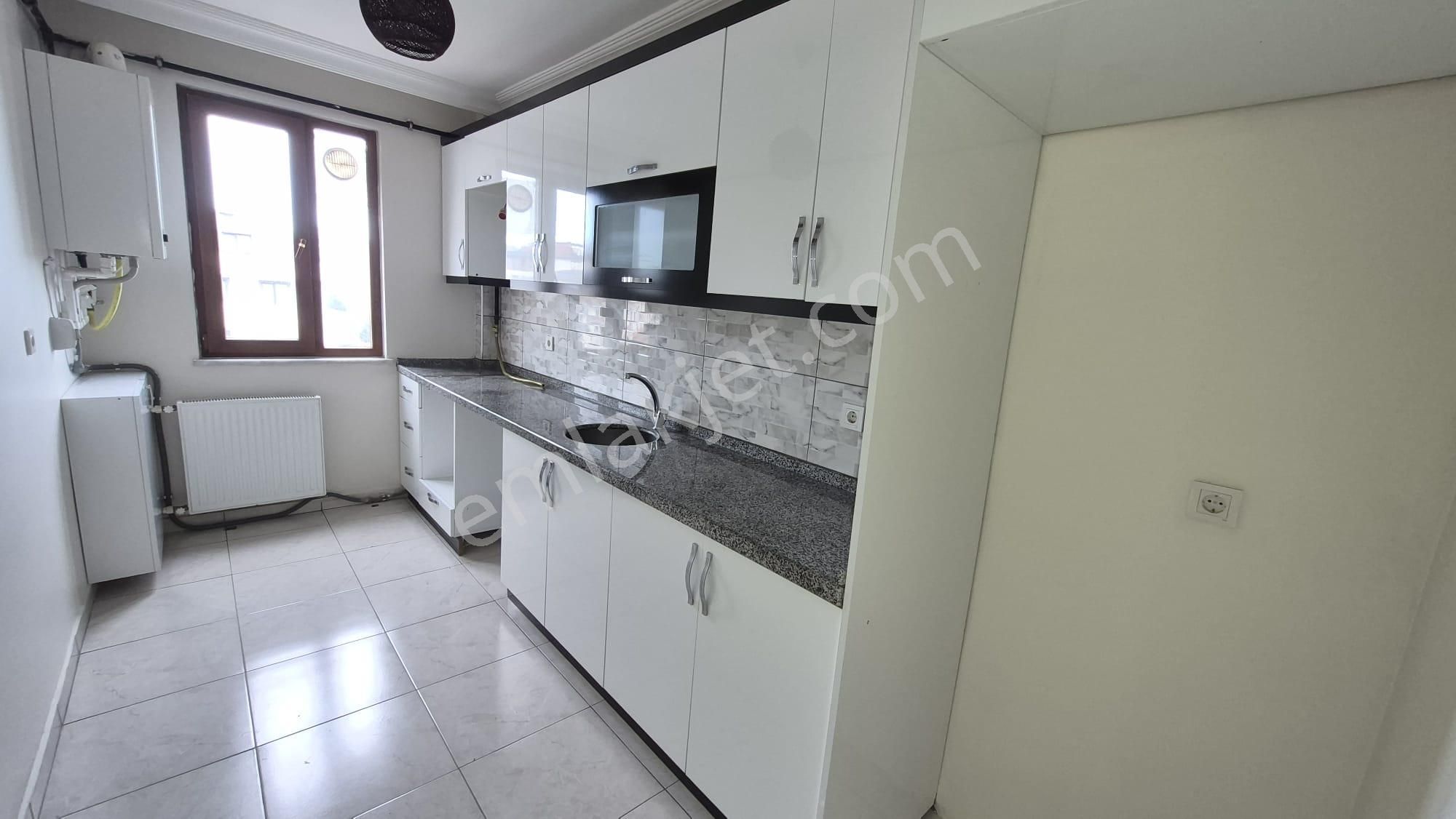 Caddelere Komşu Geniş 2+1 Kiralık Daire - Görsel 13