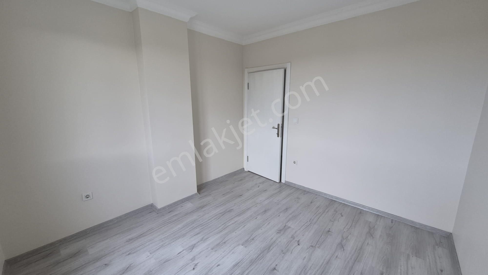 Caddelere Komşu Geniş 2+1 Kiralık Daire - Görsel 11